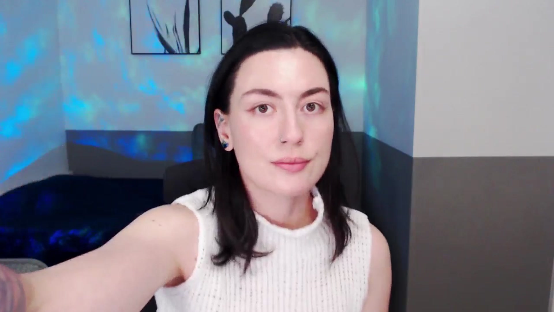 Gallery image thumbnail from HeyAriel's myfreecams stream on, 04/18/2026, 21:35 image 11 of 20