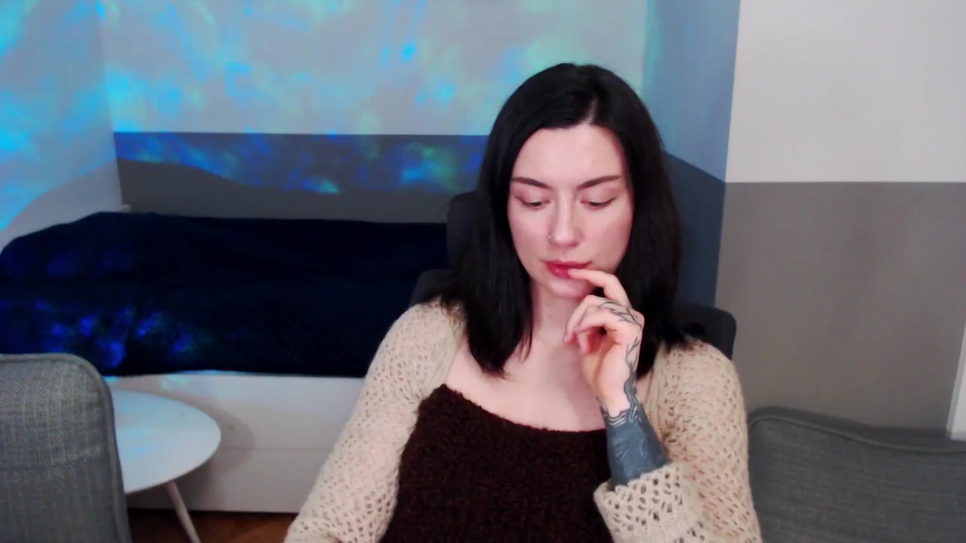 Gallery image thumbnail from HeyAriel's myfreecams stream on, 04/19/2026, 15:27 image 19 of 20