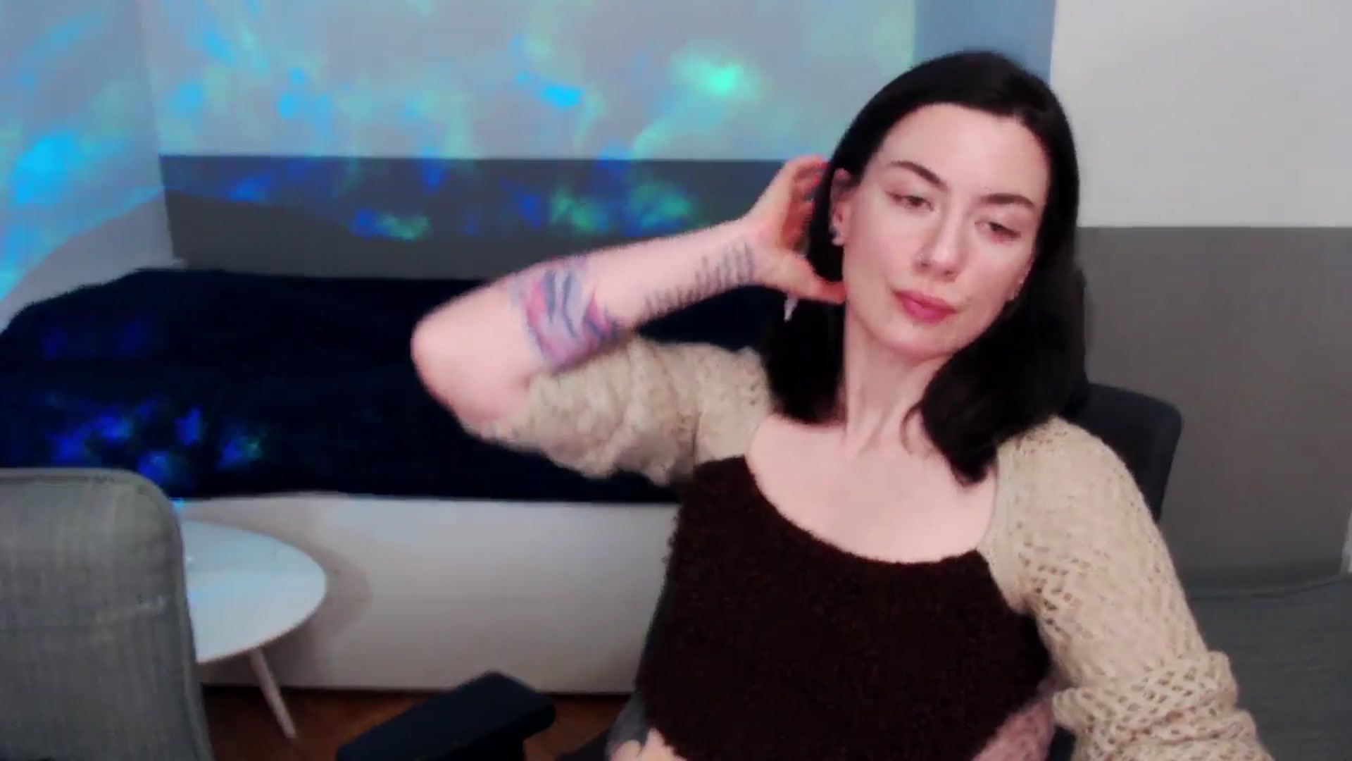 Gallery image thumbnail from HeyAriel's myfreecams stream on, 04/19/2026, 18:13 image 9 of 20
