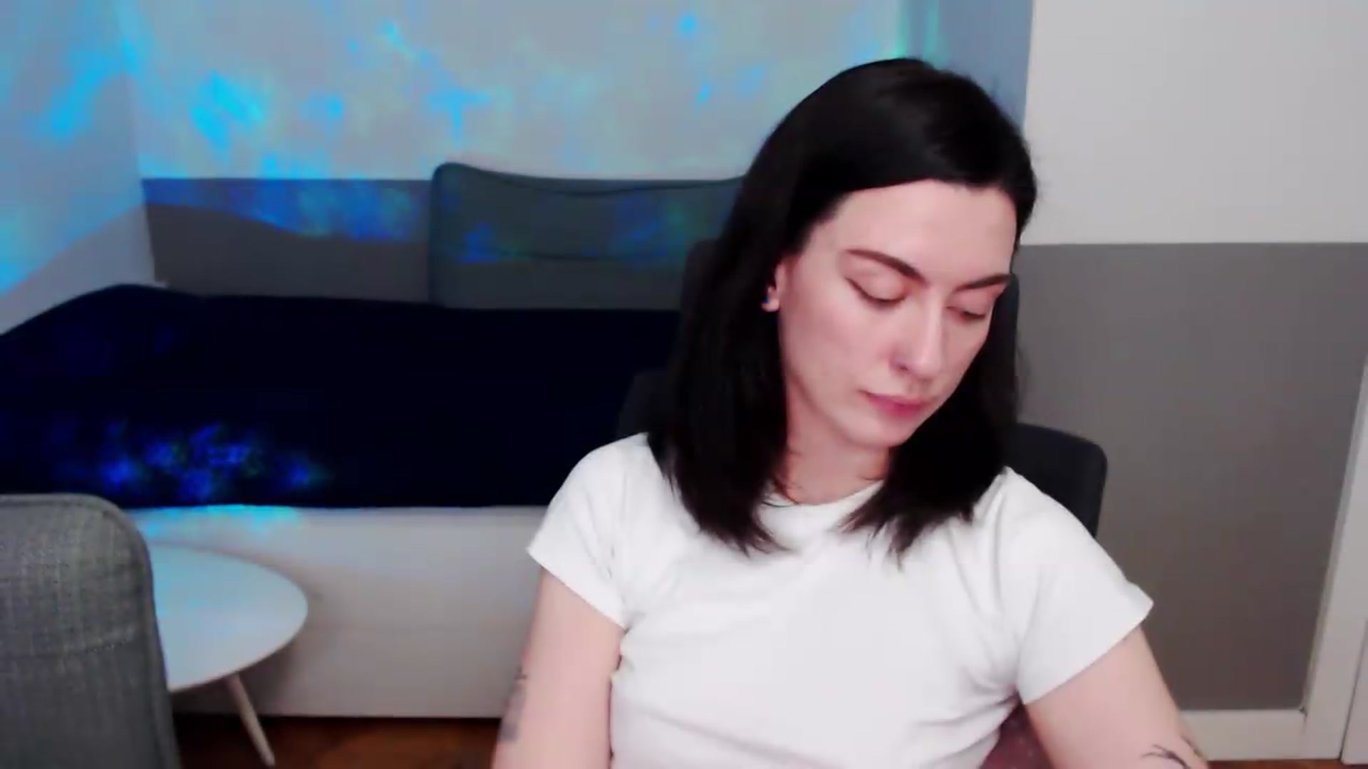 Gallery image thumbnail from HeyAriel's myfreecams stream on, 05/26/2026, 16:51 image 17 of 20