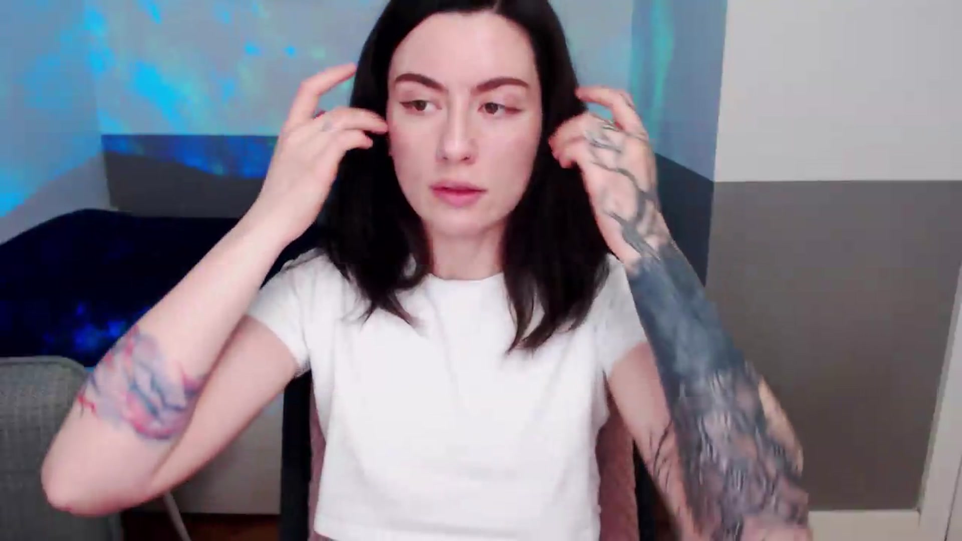Gallery image thumbnail from HeyAriel's myfreecams stream on, 05/26/2026, 16:51 image 4 of 20