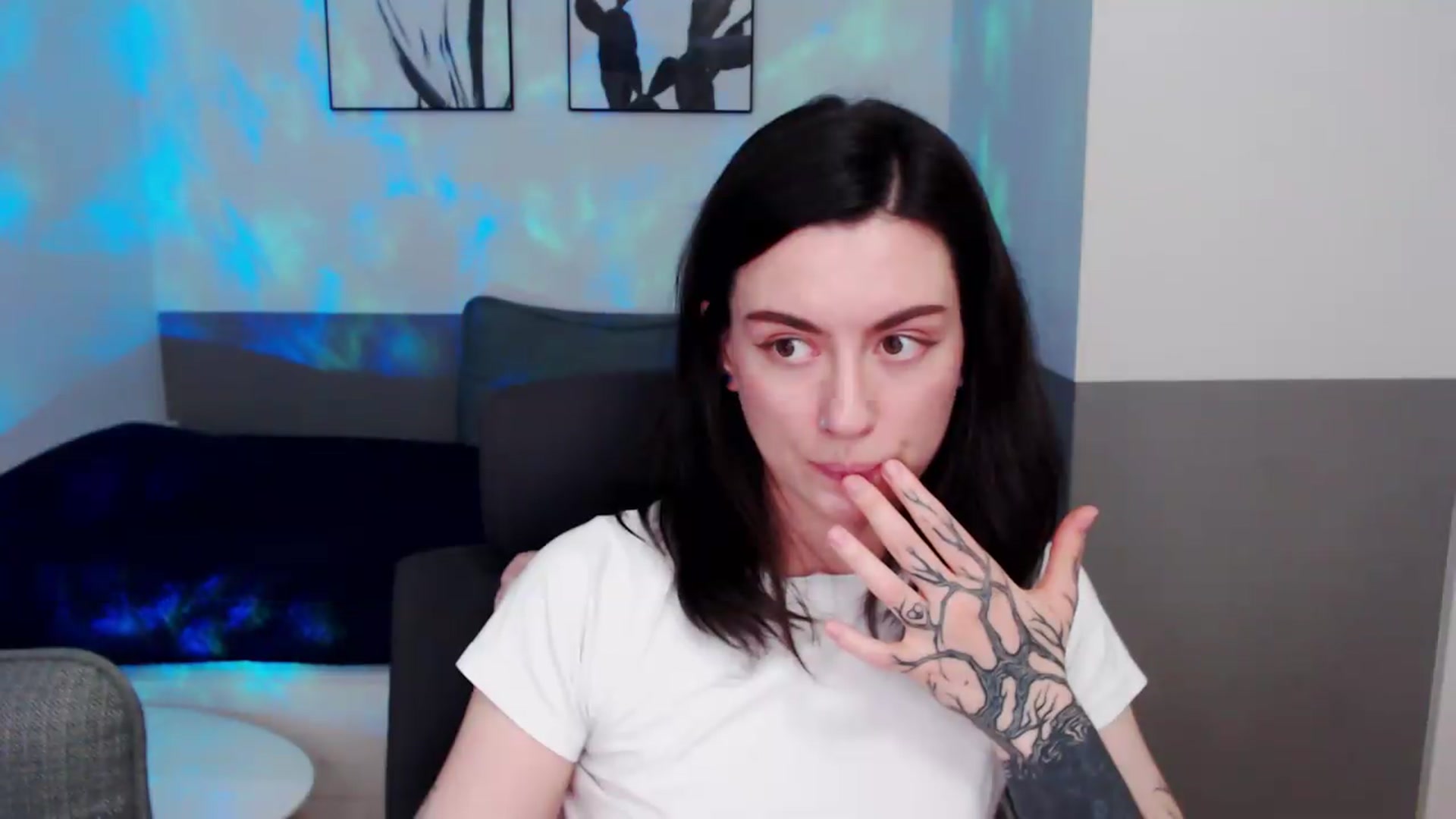 Gallery image thumbnail from HeyAriel's myfreecams stream on, 05/26/2026, 16:51 image 13 of 20