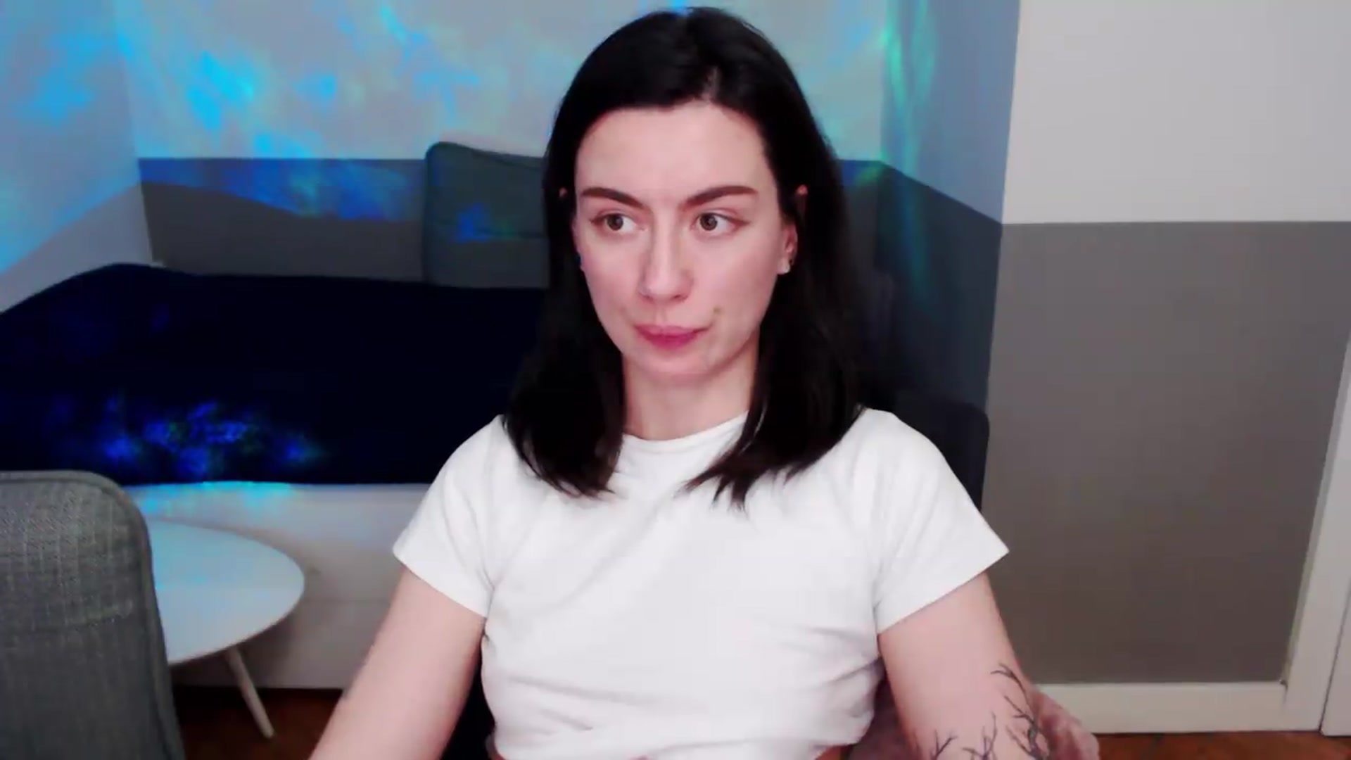 Gallery image thumbnail from HeyAriel's myfreecams stream on, 05/26/2026, 18:44 image 7 of 20