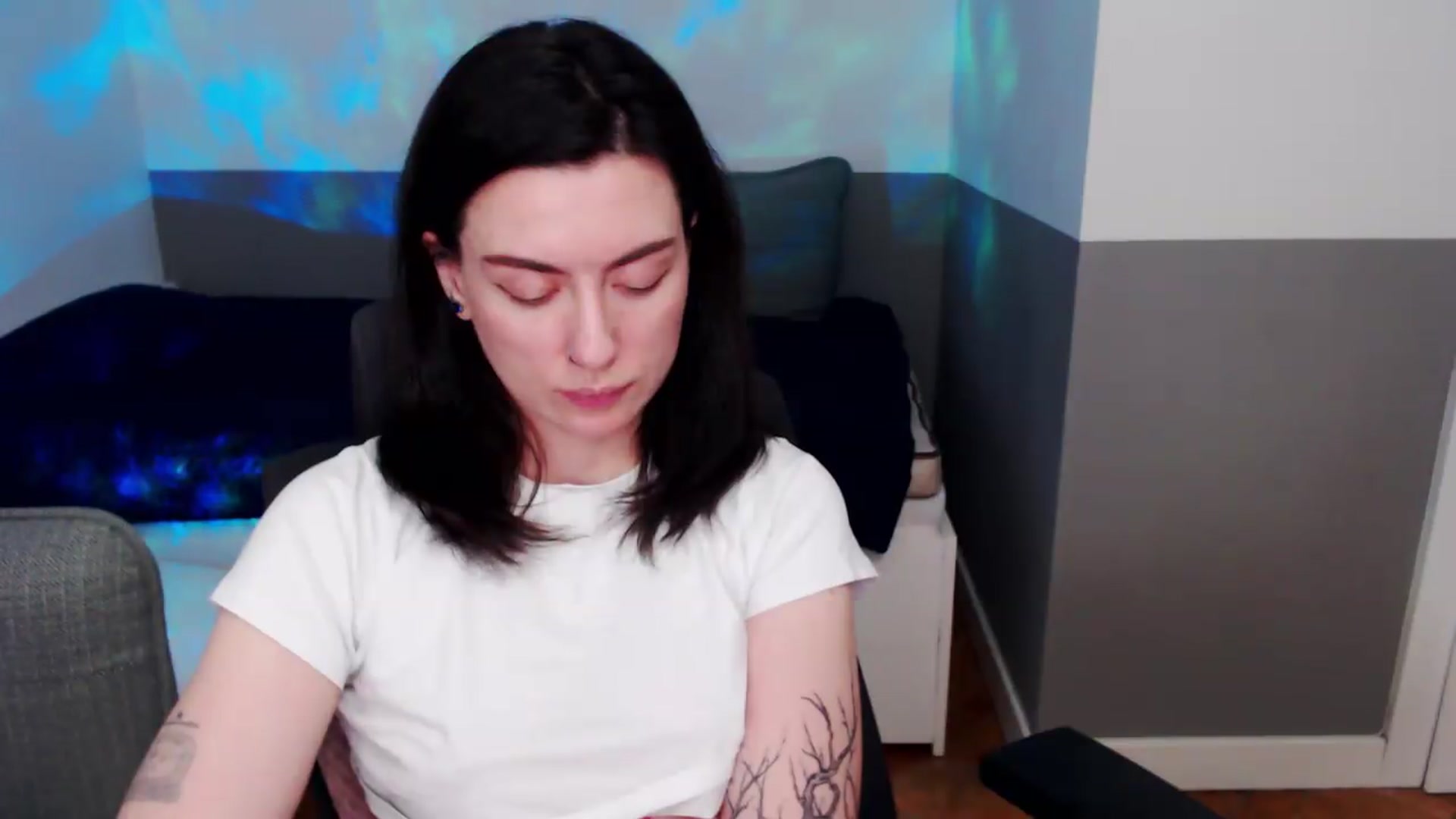 Gallery image thumbnail from HeyAriel's myfreecams stream on, 05/26/2026, 18:44 image 20 of 20
