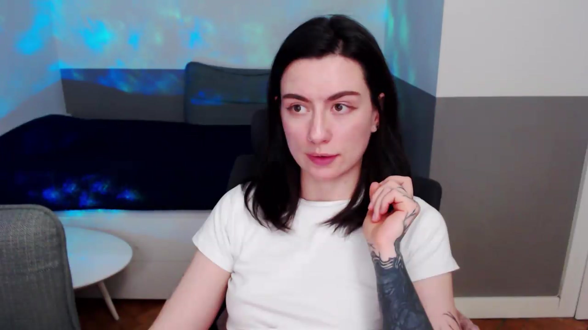 Gallery image thumbnail from HeyAriel's myfreecams stream on, 05/26/2026, 18:44 image 12 of 20