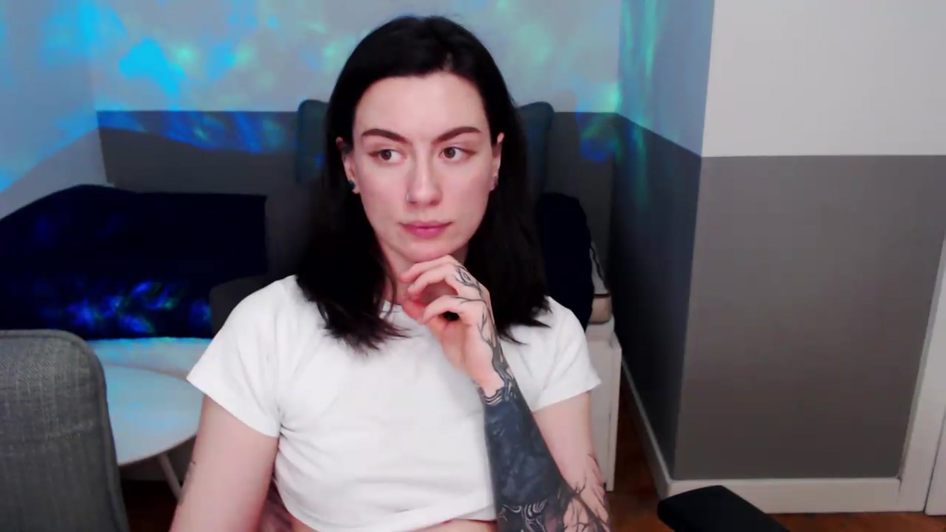 Gallery image thumbnail from HeyAriel's myfreecams stream on, 05/26/2026, 18:44 image 19 of 20