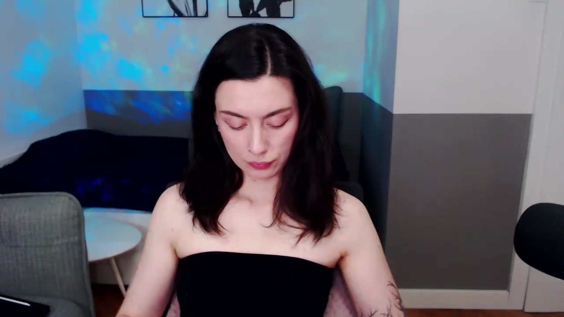 Gallery image thumbnail from HeyAriel's myfreecams stream on, 07/05/2026, 17:32 image 4 of 20