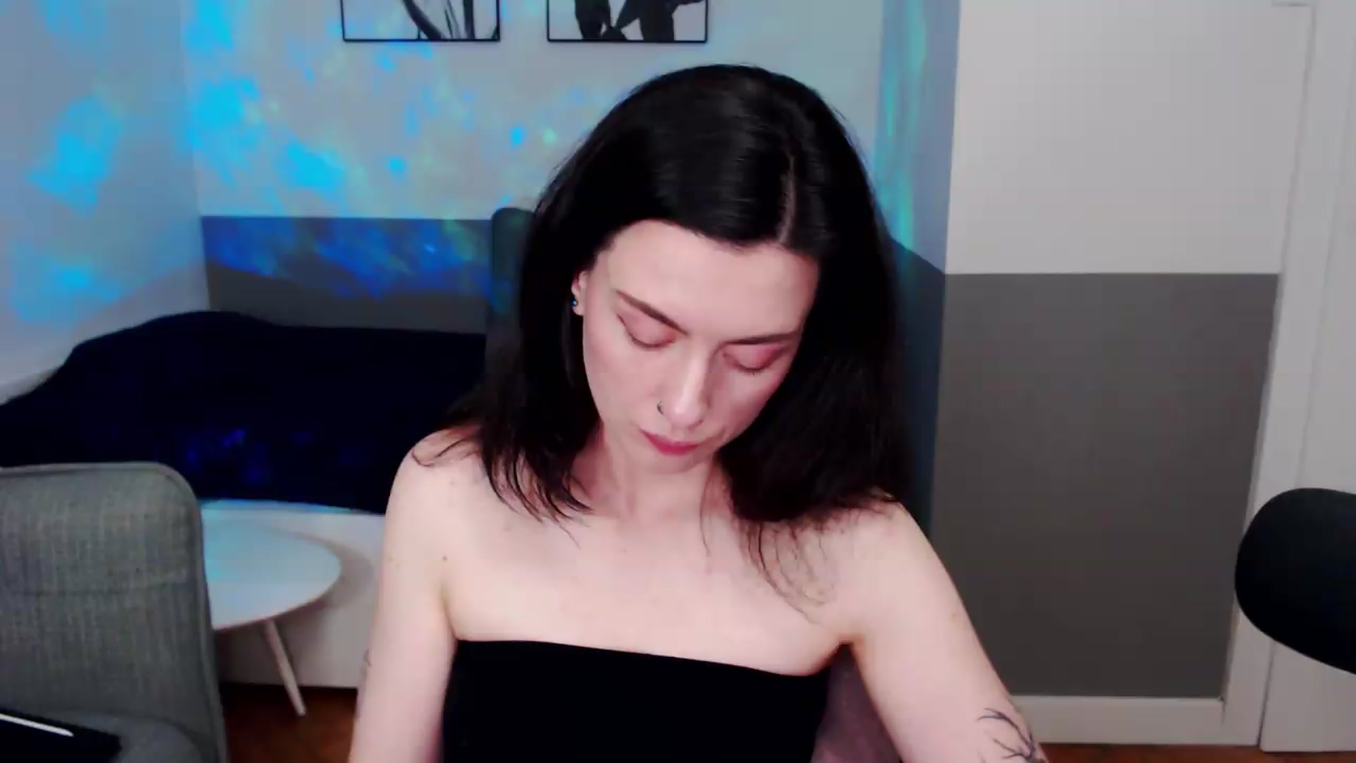 Gallery image thumbnail from HeyAriel's myfreecams stream on, 07/05/2026, 17:32 image 1 of 20