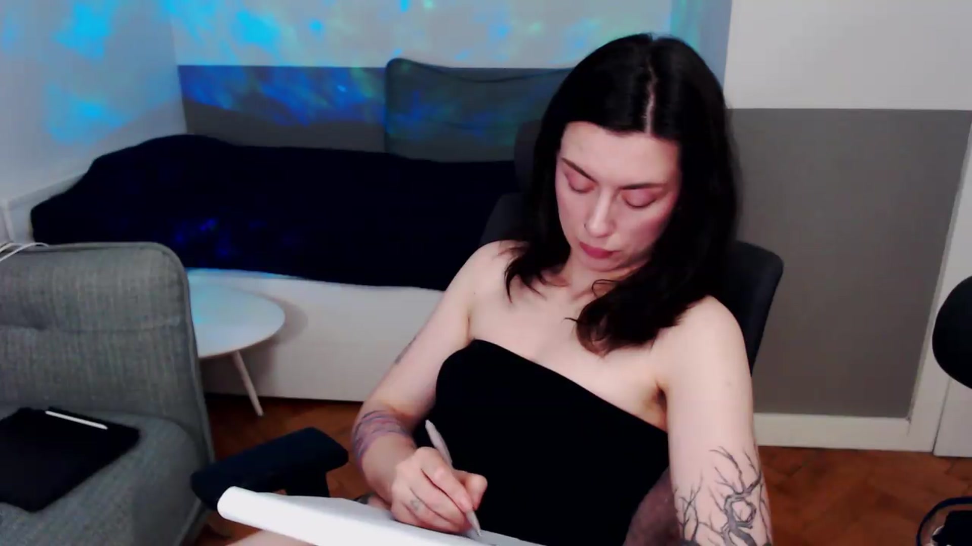 Gallery image thumbnail from HeyAriel's myfreecams stream on, 07/05/2026, 19:24 image 11 of 20