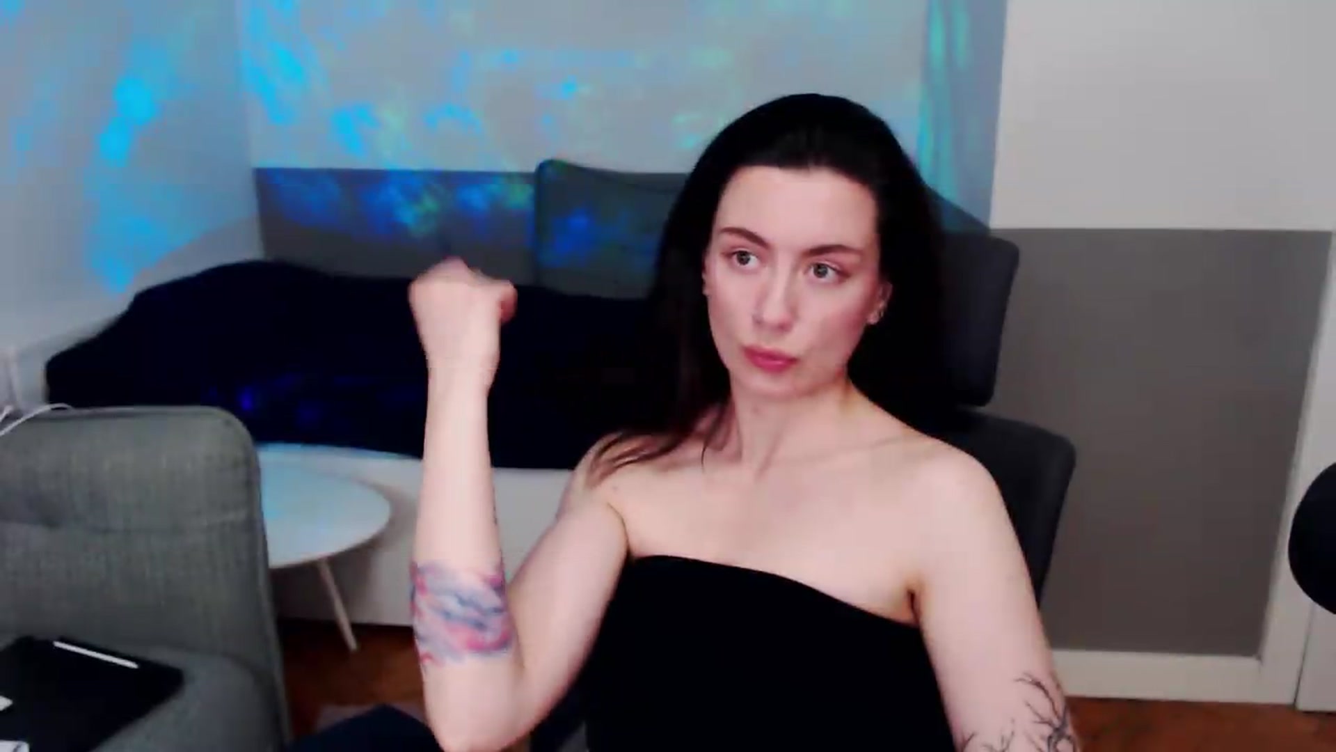 Gallery image thumbnail from HeyAriel's myfreecams stream on, 07/05/2026, 21:03 image 11 of 20