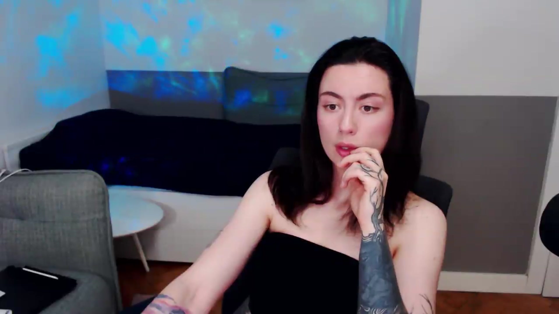 Gallery image thumbnail from HeyAriel's myfreecams stream on, 07/05/2026, 21:03 image 12 of 20