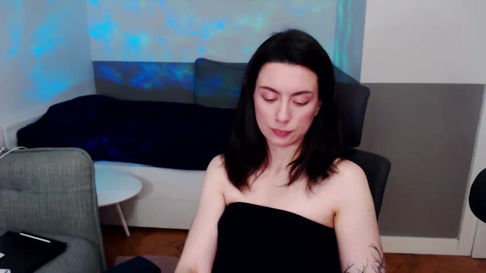 Gallery image thumbnail from HeyAriel's myfreecams stream on, 07/05/2026, 21:03 image 9 of 20