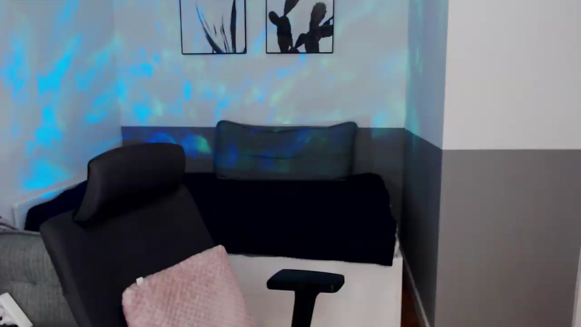 Gallery image thumbnail from HeyAriel's myfreecams stream on, 07/08/2026, 22:10 image 19 of 20
