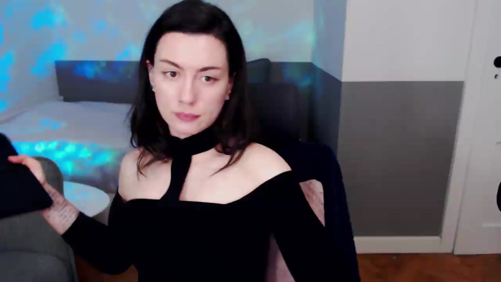 Gallery image thumbnail from HeyAriel's myfreecams stream on, 07/10/2026, 19:33 image 7 of 20