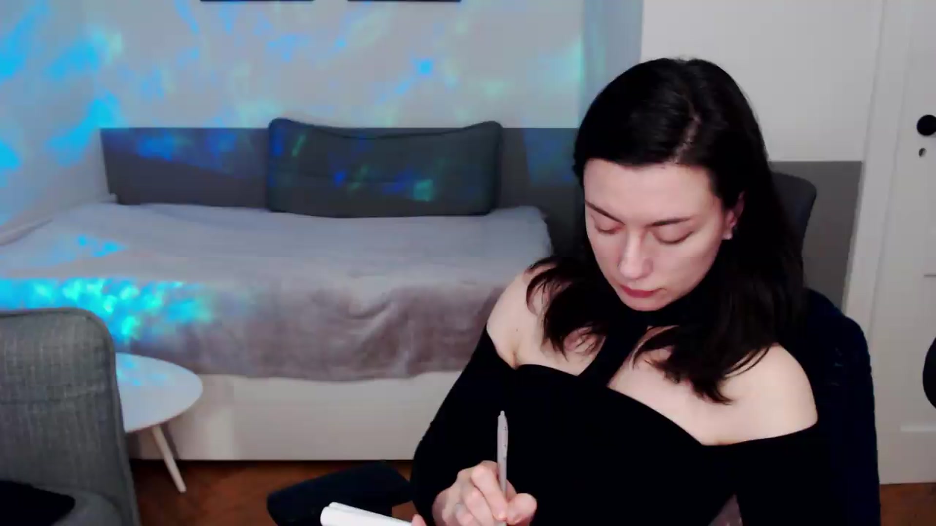 Gallery image thumbnail from HeyAriel's myfreecams stream on, 07/10/2026, 19:33 image 13 of 20