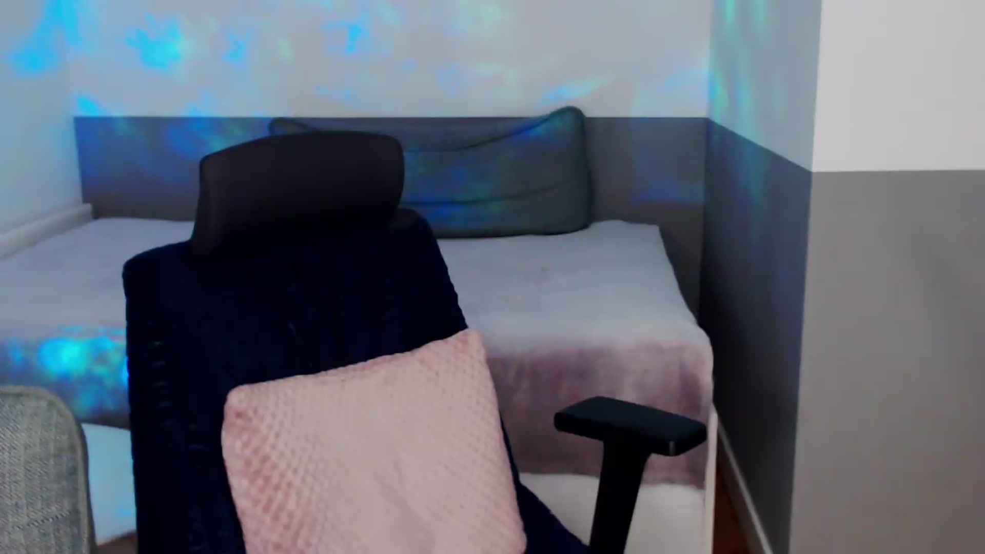 Gallery image thumbnail from HeyAriel's myfreecams stream on, 07/15/2026, 21:30 image 11 of 20