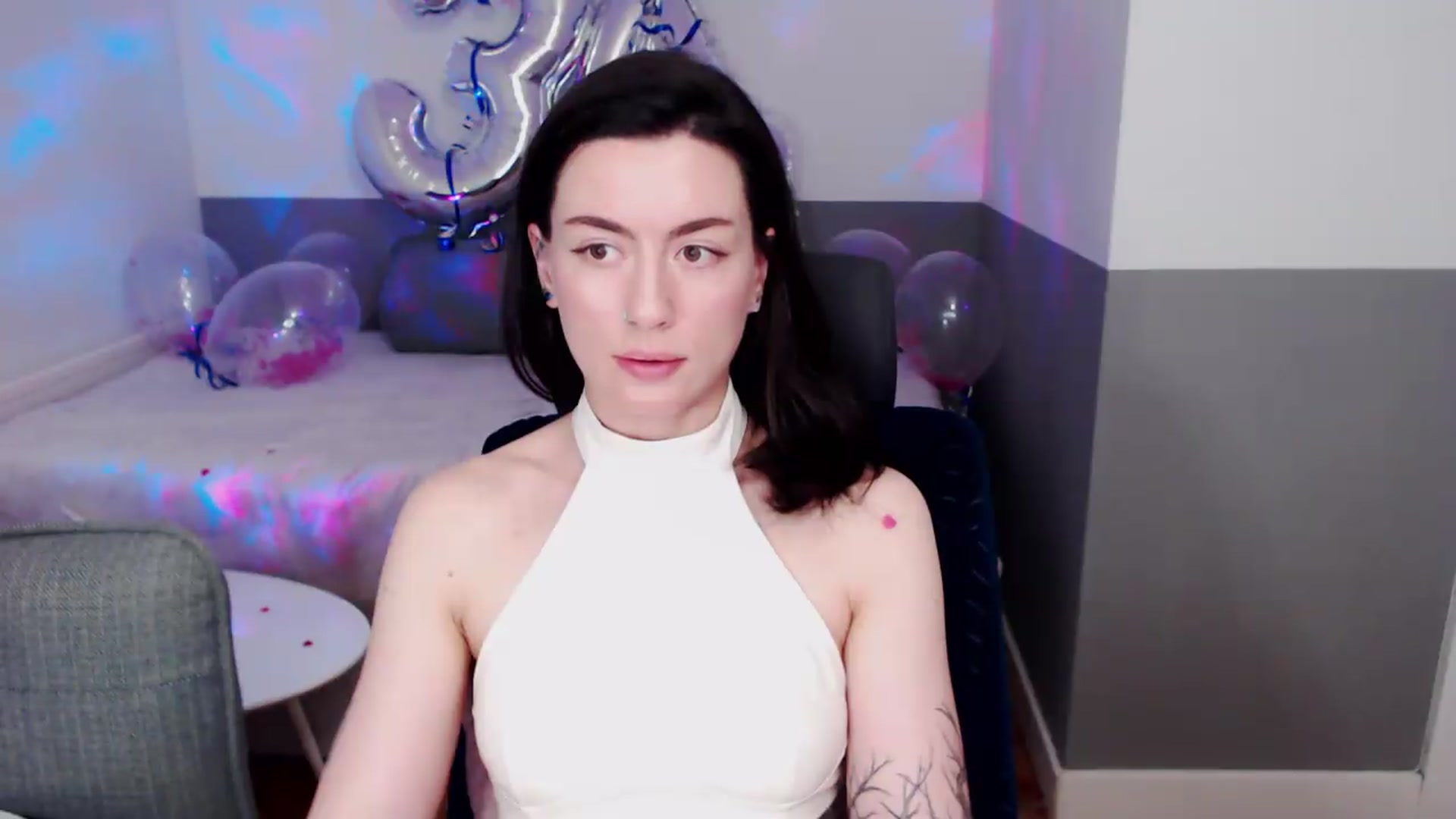 Gallery image thumbnail from HeyAriel's myfreecams stream on, 07/19/2026, 08:51 image 20 of 20