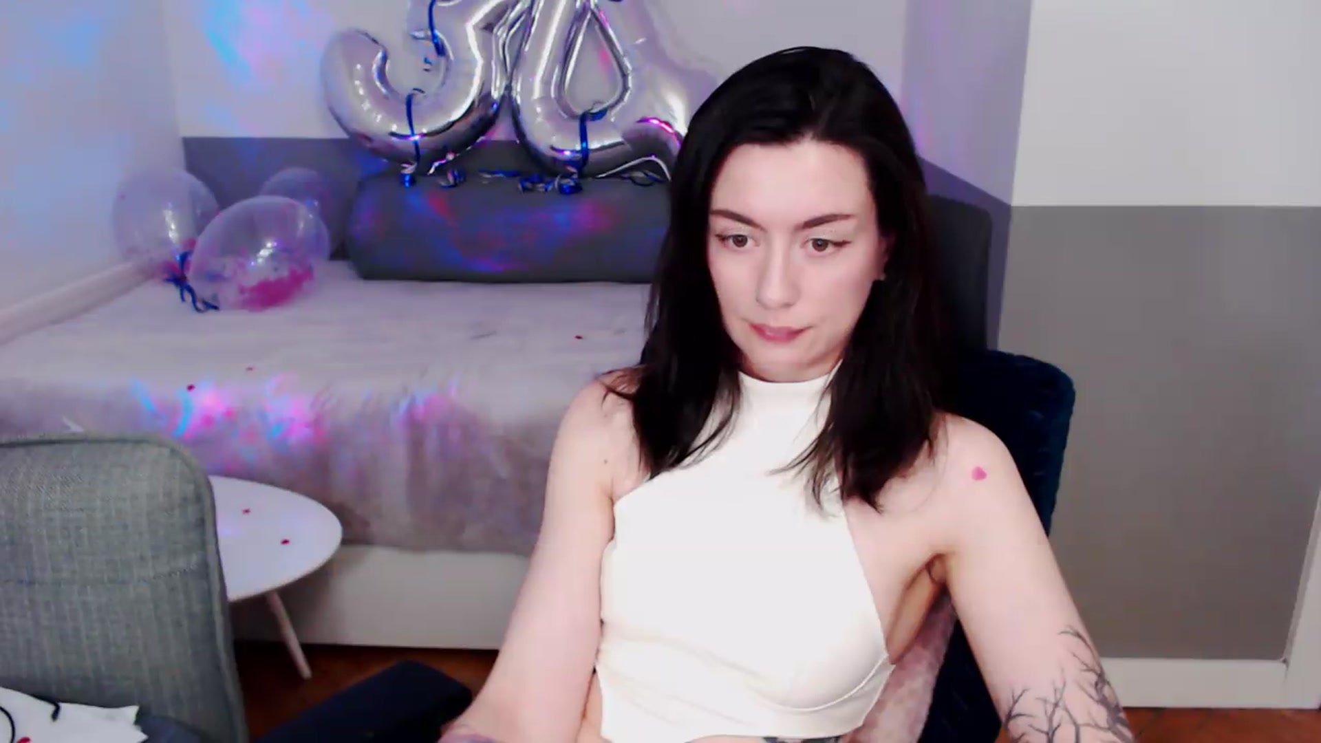 Gallery image thumbnail from HeyAriel's myfreecams stream on, 07/19/2026, 08:51 image 9 of 20