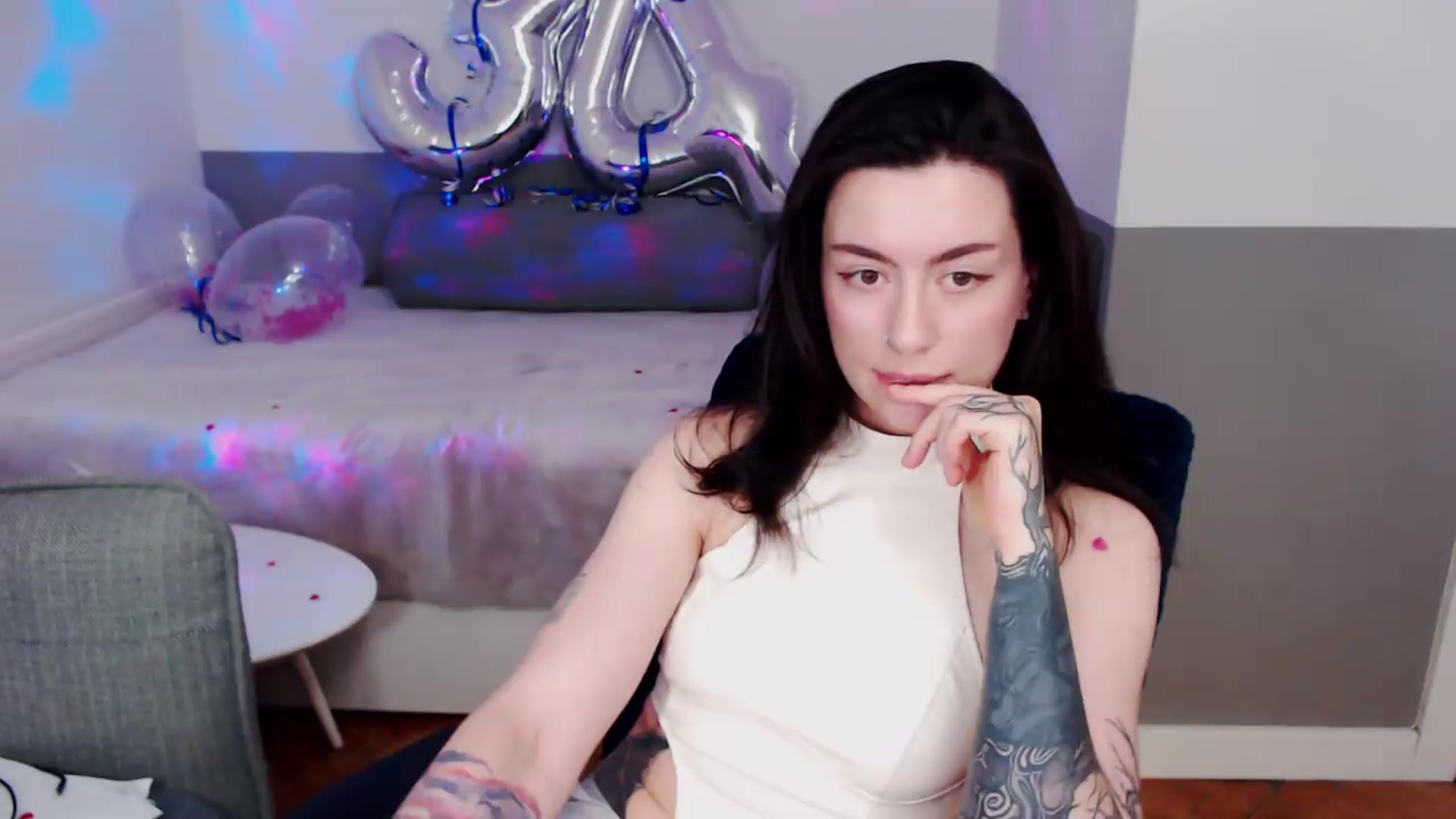 Gallery image thumbnail from HeyAriel's myfreecams stream on, 07/19/2026, 08:51 image 10 of 20
