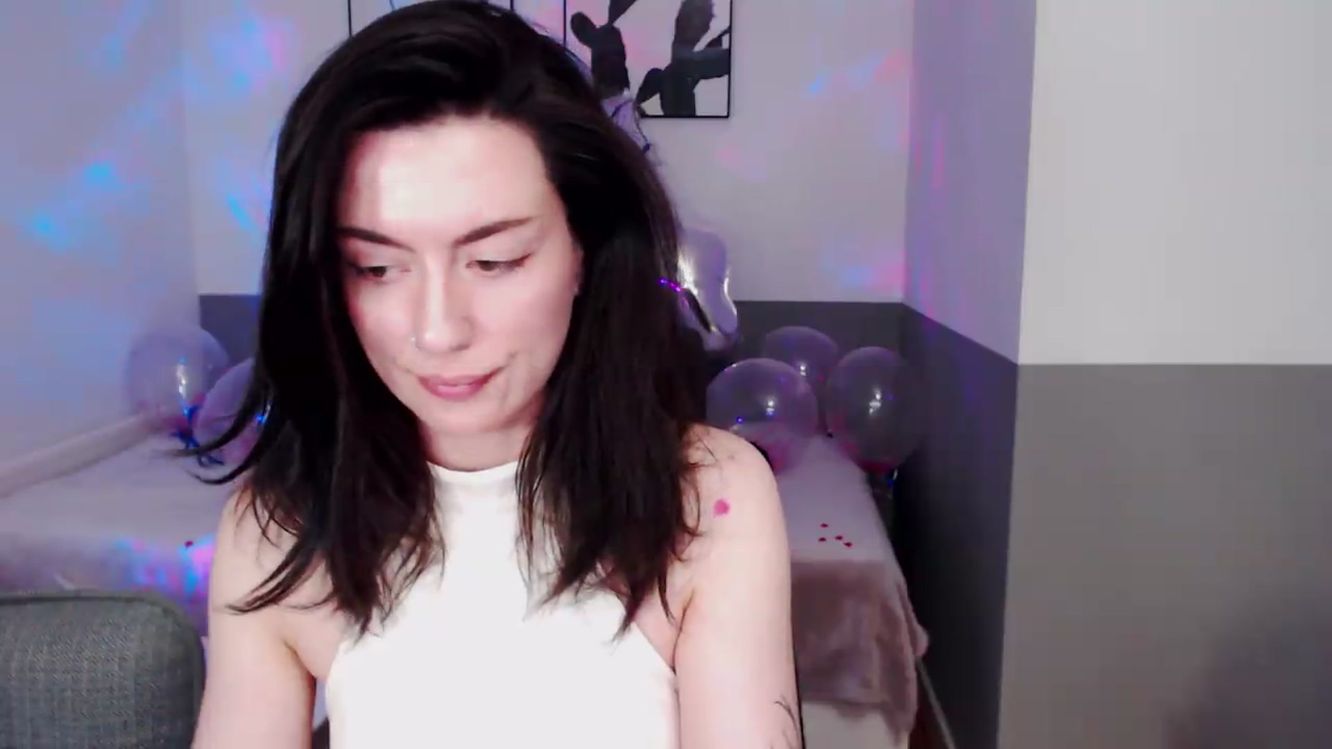 Gallery image thumbnail from HeyAriel's myfreecams stream on, 07/19/2026, 09:41 image 16 of 20