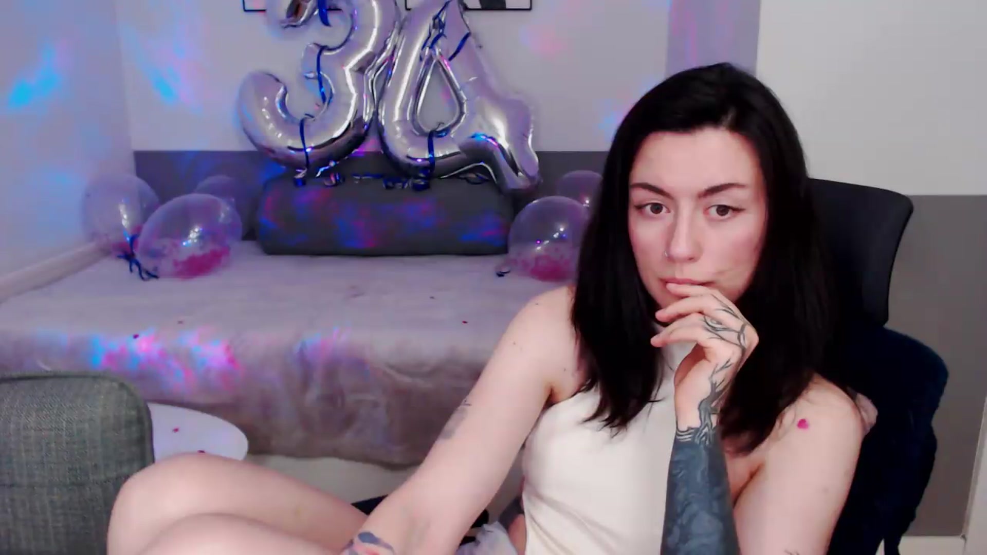 Gallery image thumbnail from HeyAriel's myfreecams stream on, 07/19/2026, 12:02 image 17 of 20