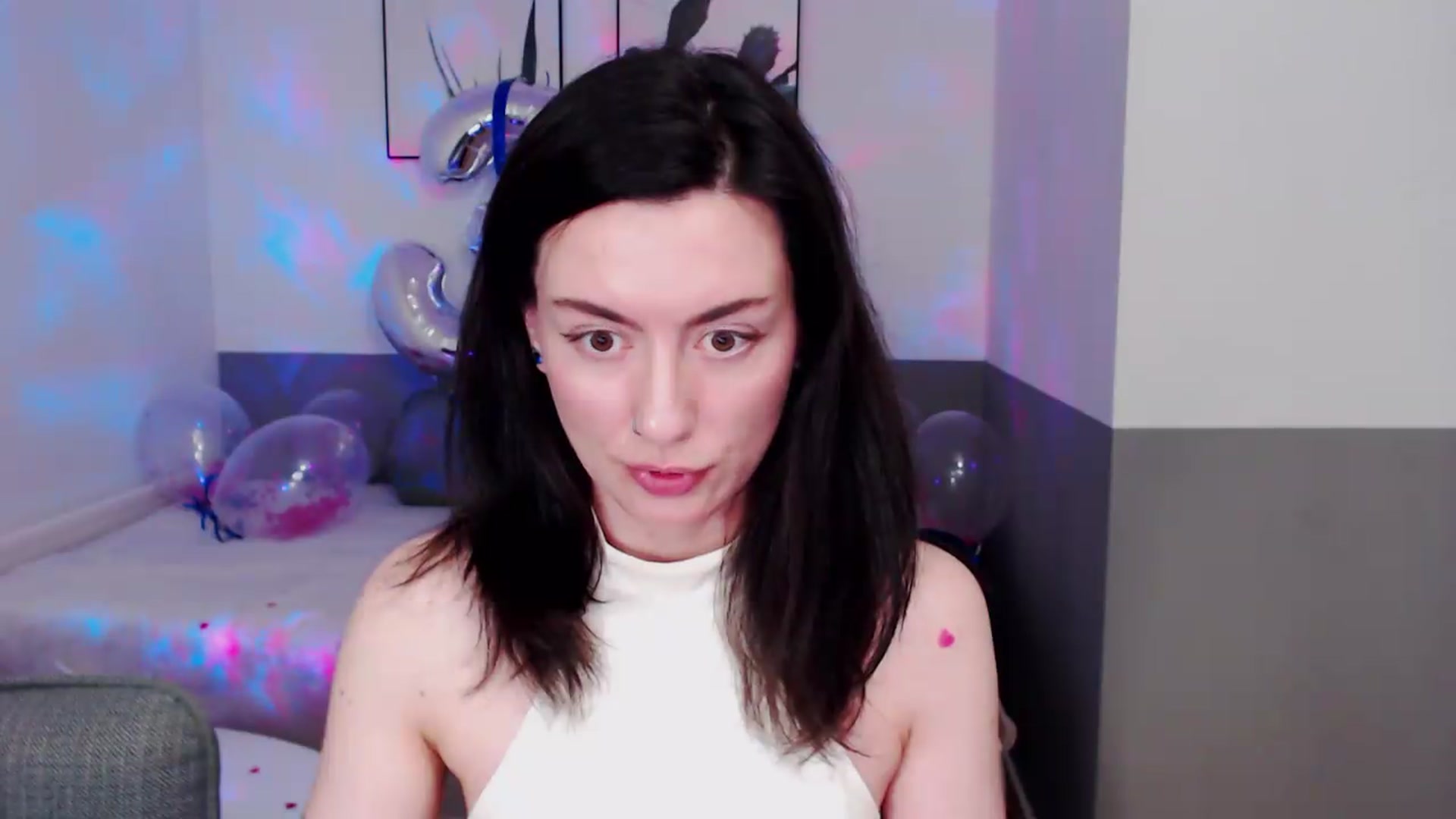 Gallery image thumbnail from HeyAriel's myfreecams stream on, 07/19/2026, 13:07 image 5 of 20