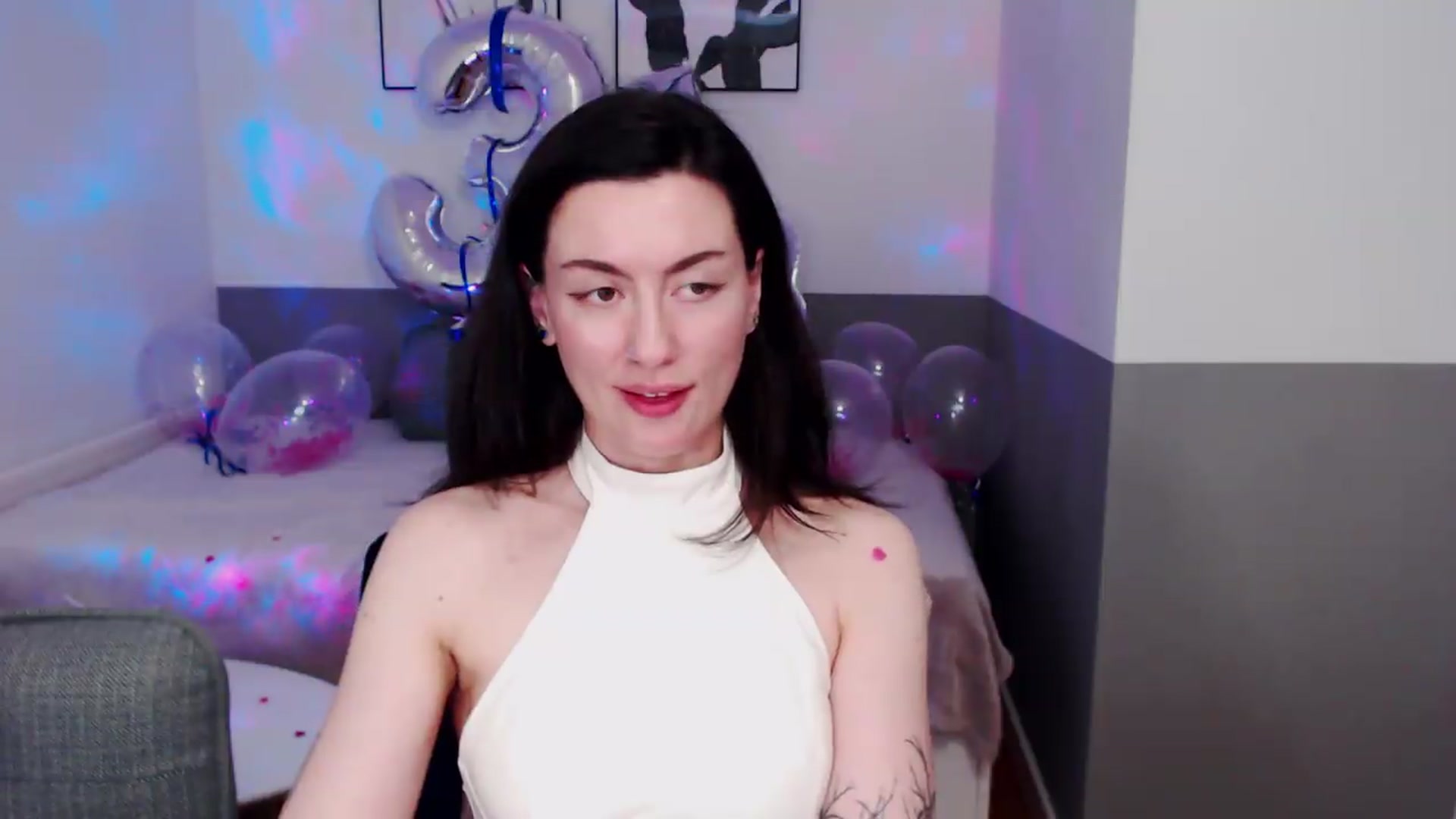 Gallery image thumbnail from HeyAriel's myfreecams stream on, 07/19/2026, 13:07 image 9 of 20