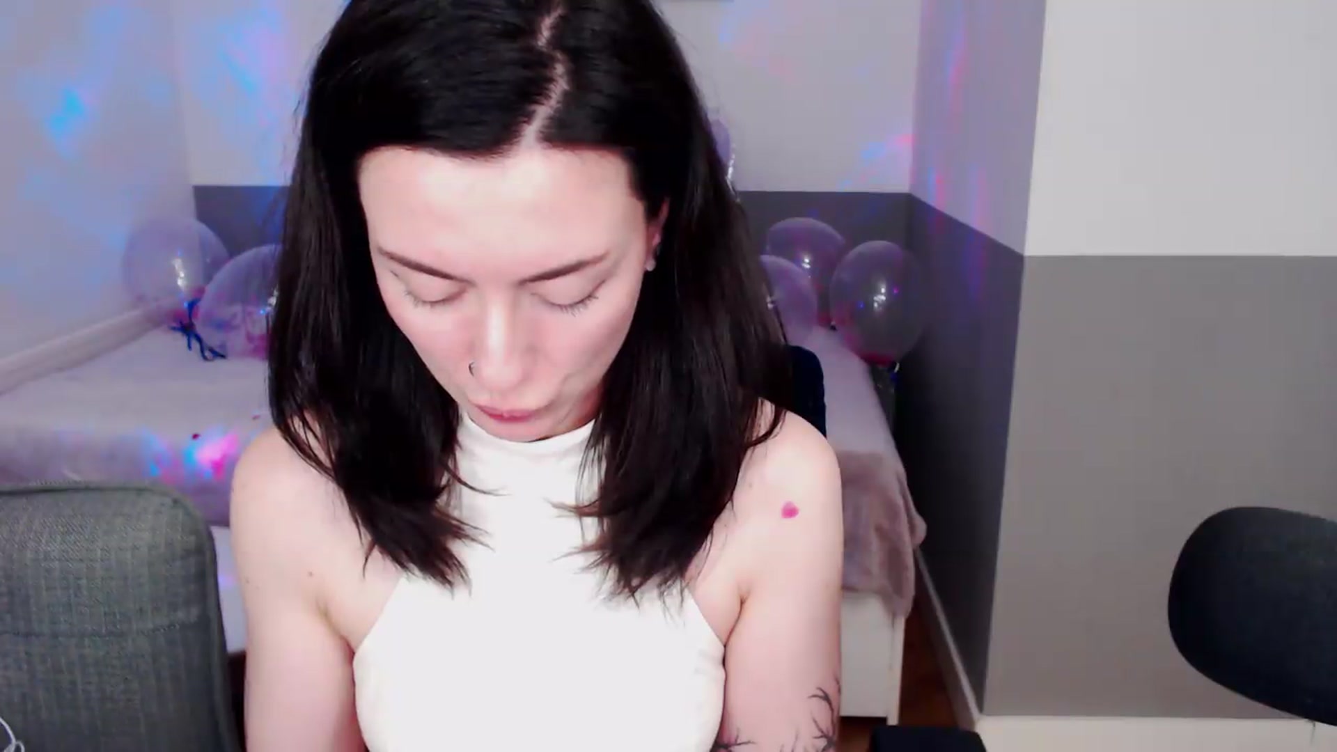Gallery image thumbnail from HeyAriel's myfreecams stream on, 07/19/2026, 15:14 image 11 of 20