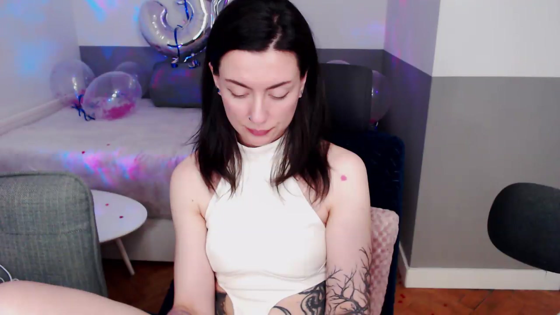 Gallery image thumbnail from HeyAriel's myfreecams stream on, 07/19/2026, 15:14 image 17 of 20