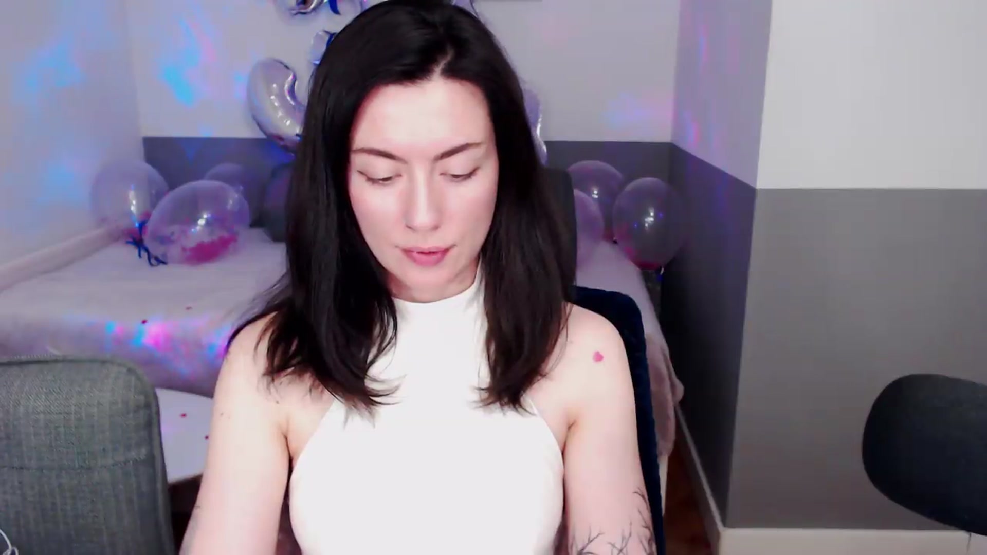 Gallery image thumbnail from HeyAriel's myfreecams stream on, 07/19/2026, 15:14 image 2 of 20