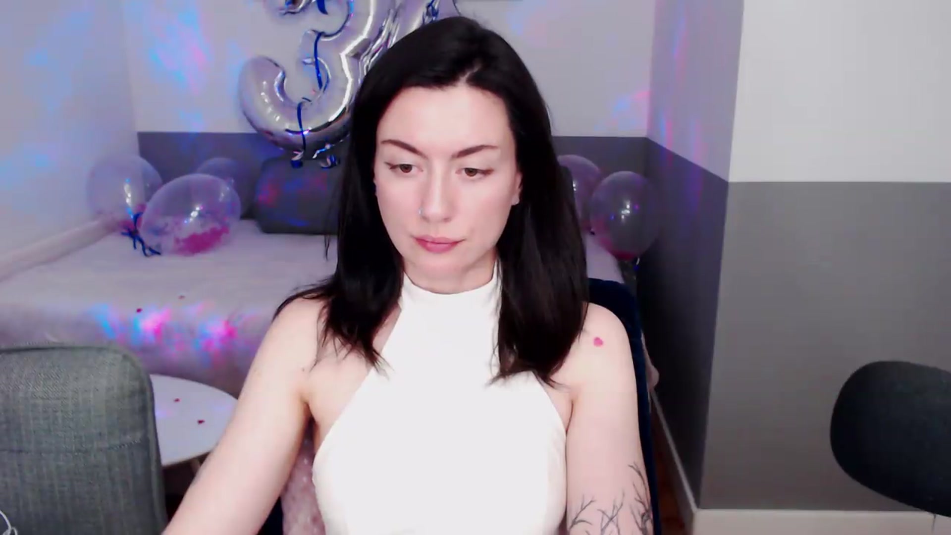 Gallery image thumbnail from HeyAriel's myfreecams stream on, 07/19/2026, 15:14 image 4 of 20