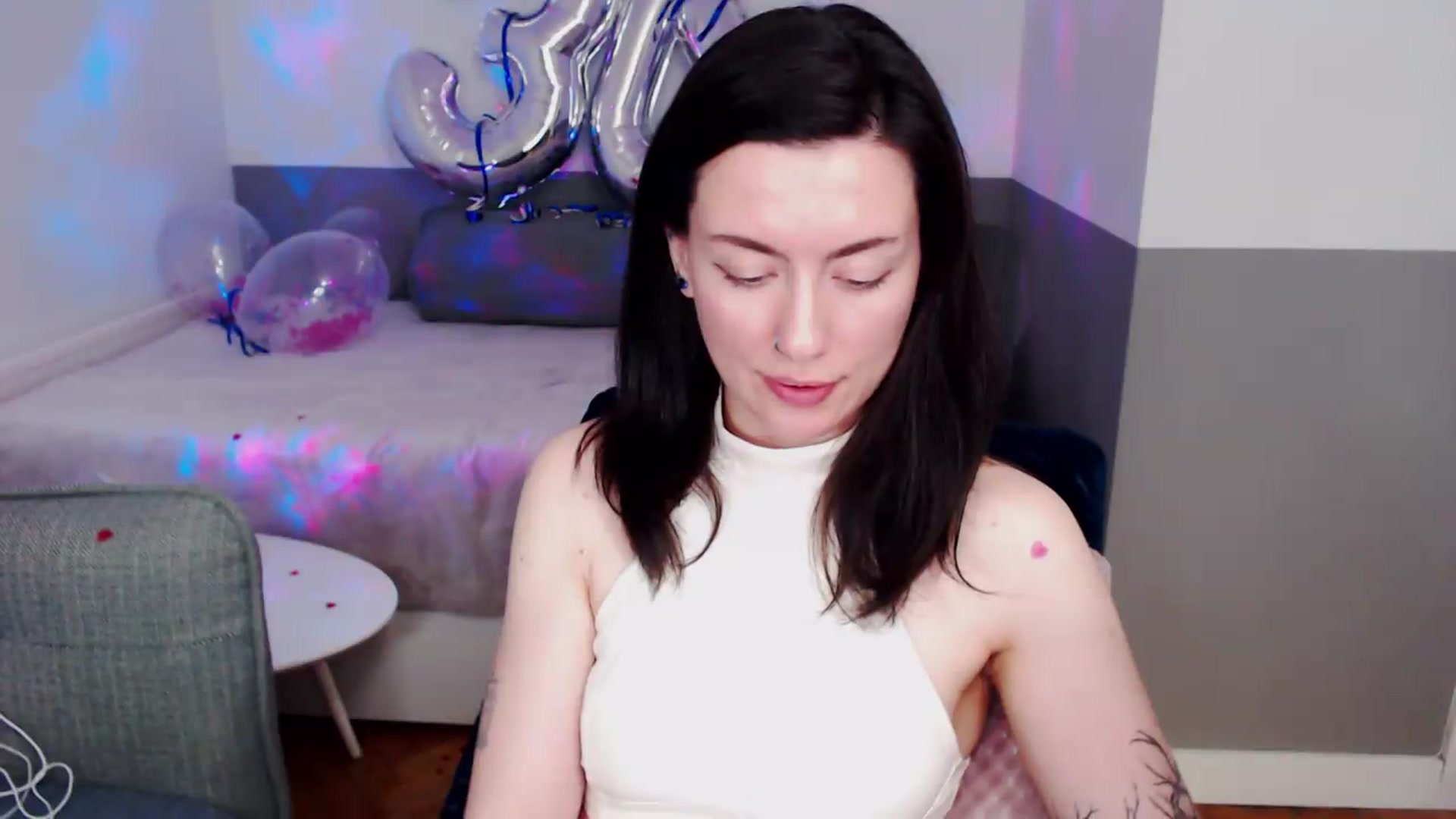 Gallery image thumbnail from HeyAriel's myfreecams stream on, 07/19/2026, 19:32 image 6 of 20