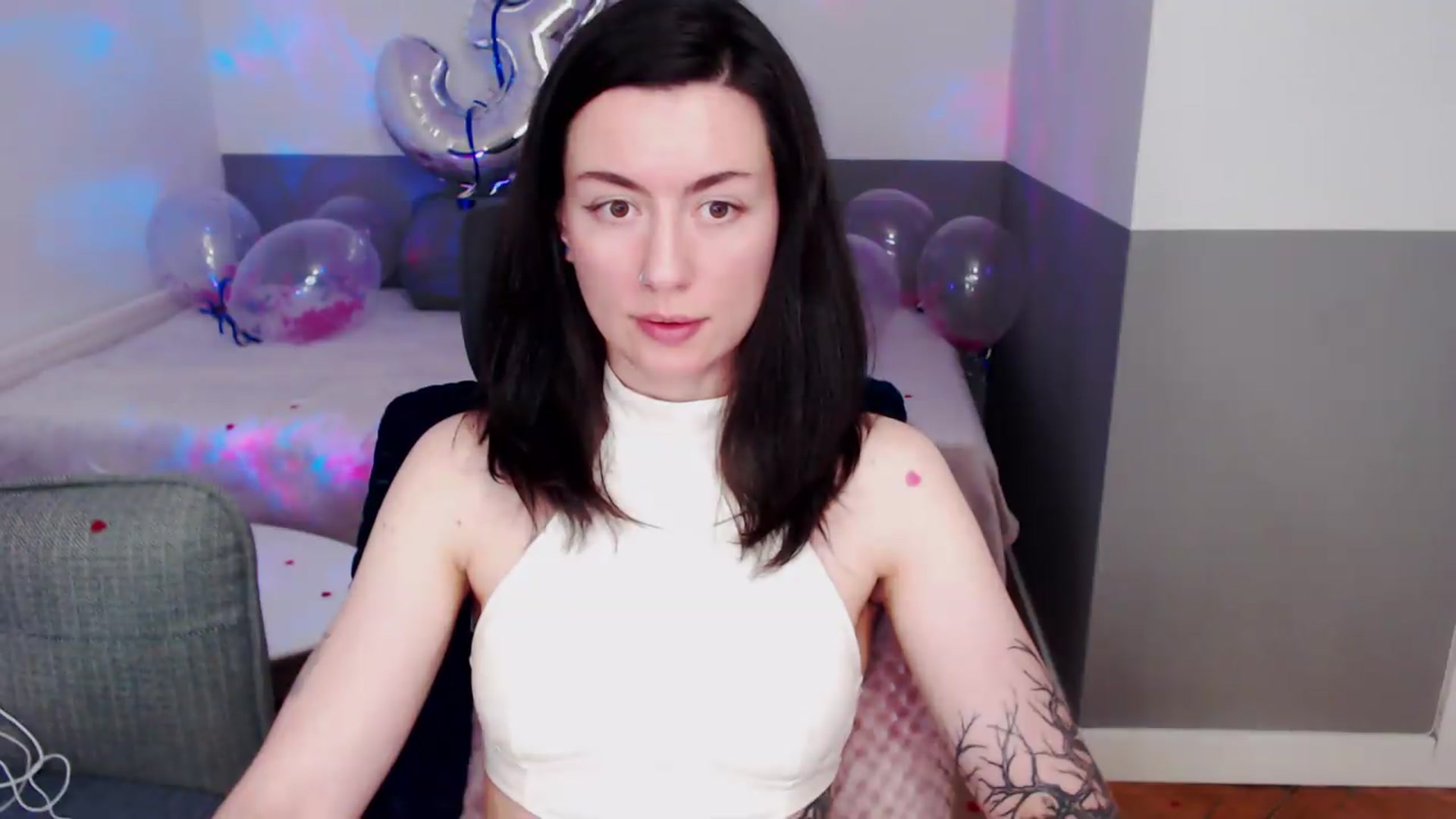 Gallery image thumbnail from HeyAriel's myfreecams stream on, 07/19/2026, 19:32 image 12 of 20