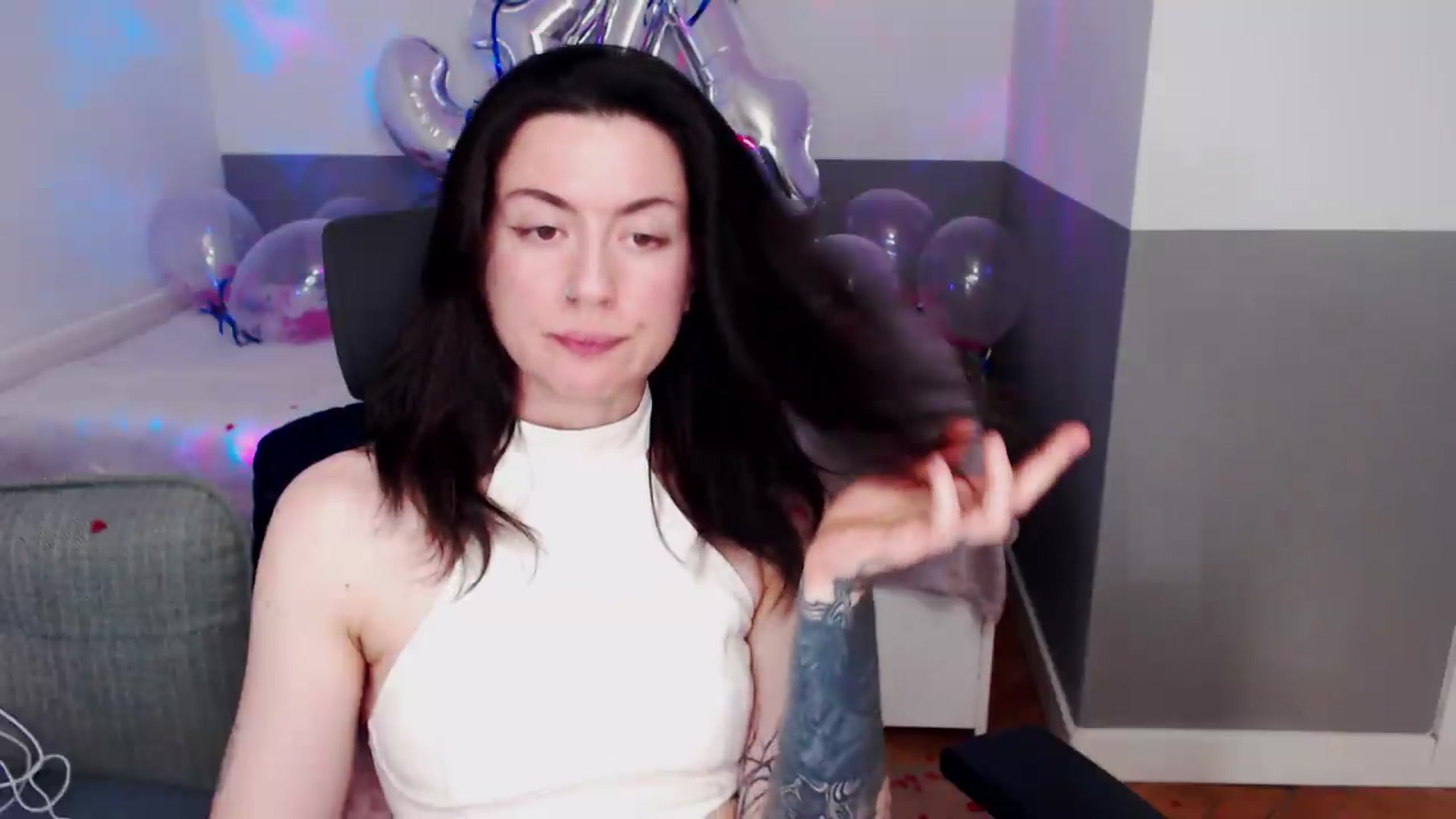 Gallery image thumbnail from HeyAriel's myfreecams stream on, 07/19/2026, 19:32 image 19 of 20