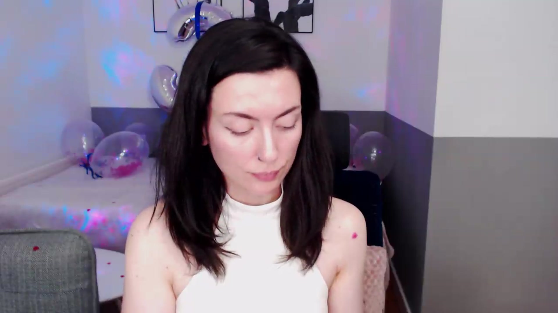 Gallery image thumbnail from HeyAriel's myfreecams stream on, 07/19/2026, 19:32 image 7 of 20