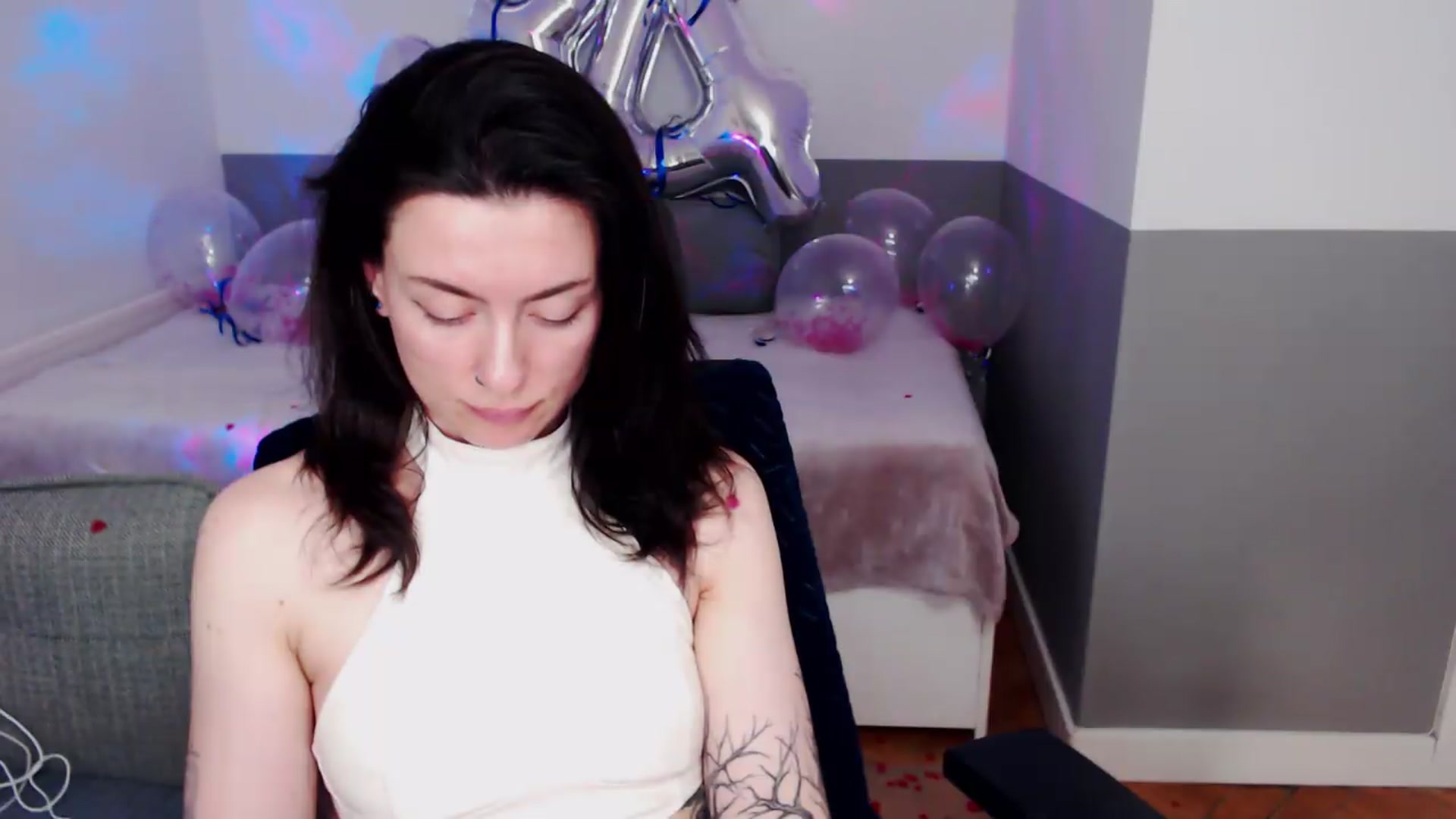 Gallery image thumbnail from HeyAriel's myfreecams stream on, 07/19/2026, 19:32 image 18 of 20