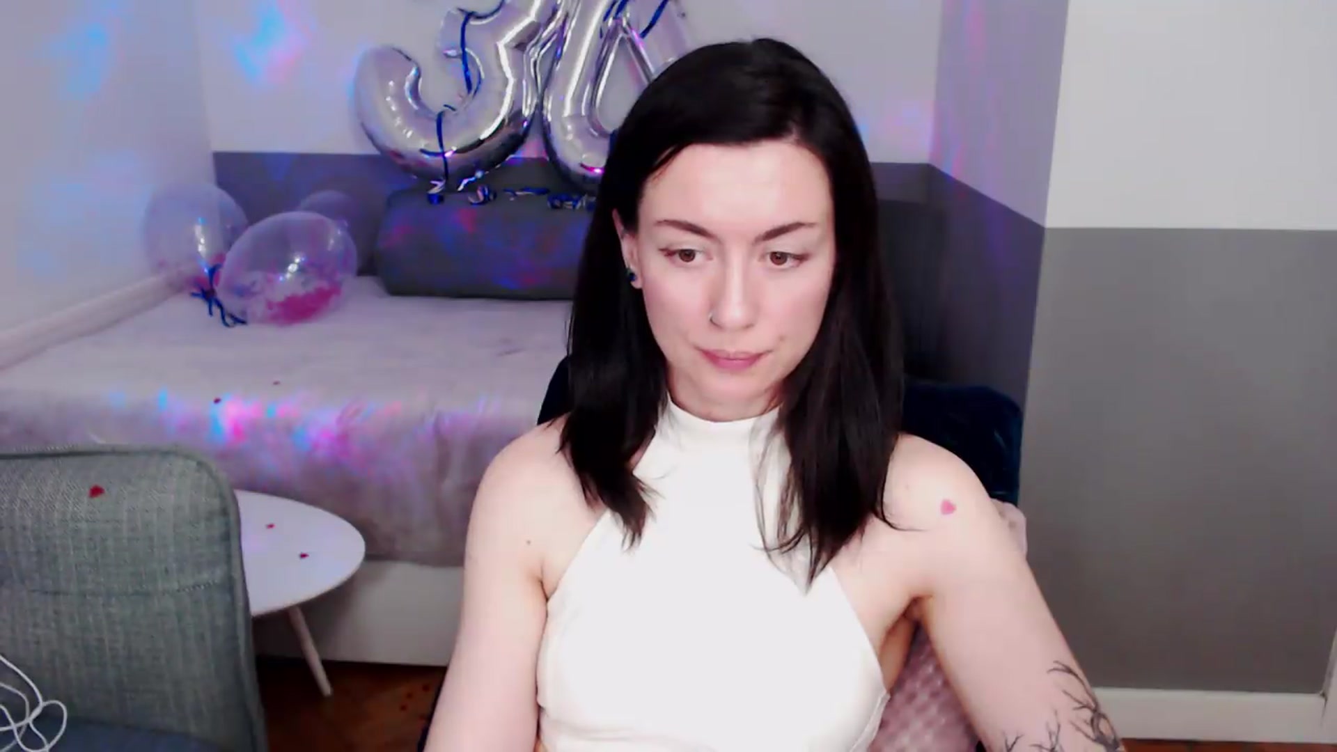 Gallery image thumbnail from HeyAriel's myfreecams stream on, 07/19/2026, 19:32 image 5 of 20