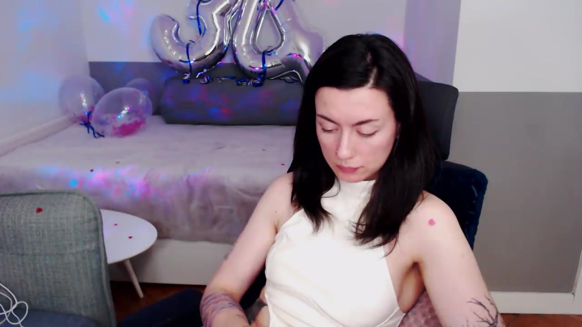 Gallery image thumbnail from HeyAriel's myfreecams stream on, 07/19/2026, 19:32 image 14 of 20