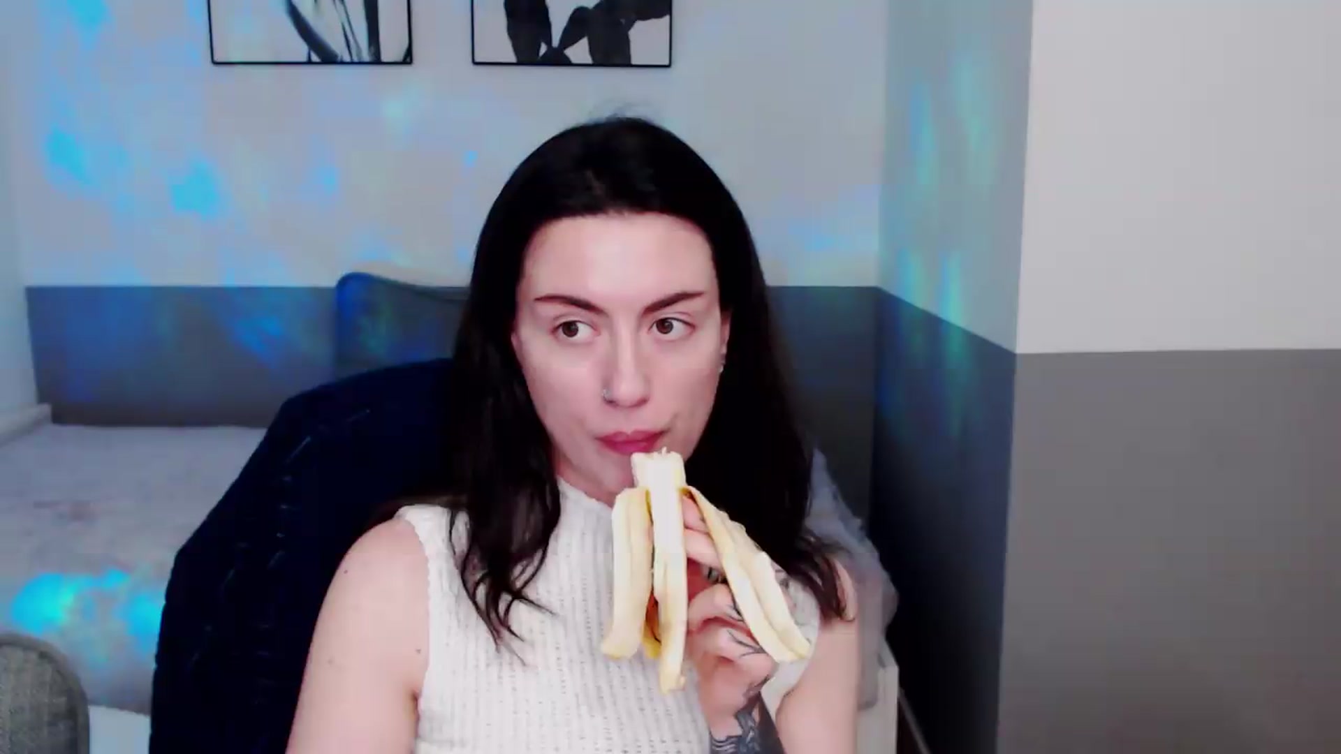 Gallery image thumbnail from HeyAriel's myfreecams stream on, 07/28/2026, 21:03 image 15 of 20