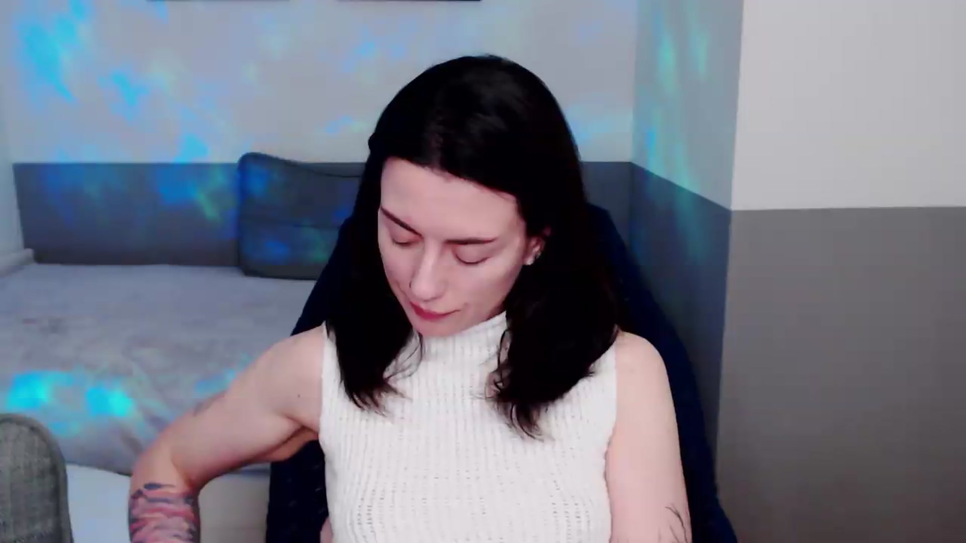 Gallery image thumbnail from HeyAriel's myfreecams stream on, 07/28/2026, 21:03 image 19 of 20