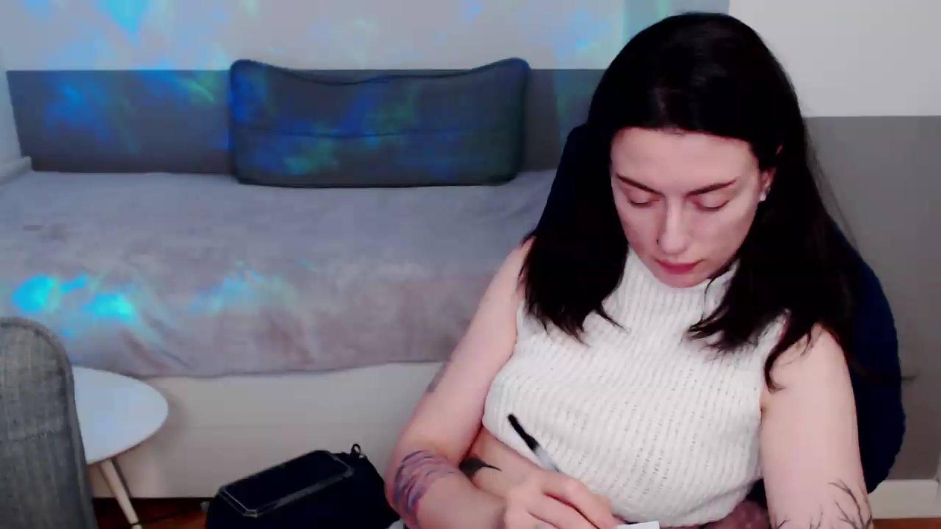 Gallery image thumbnail from HeyAriel's myfreecams stream on, 07/28/2026, 21:03 image 16 of 20