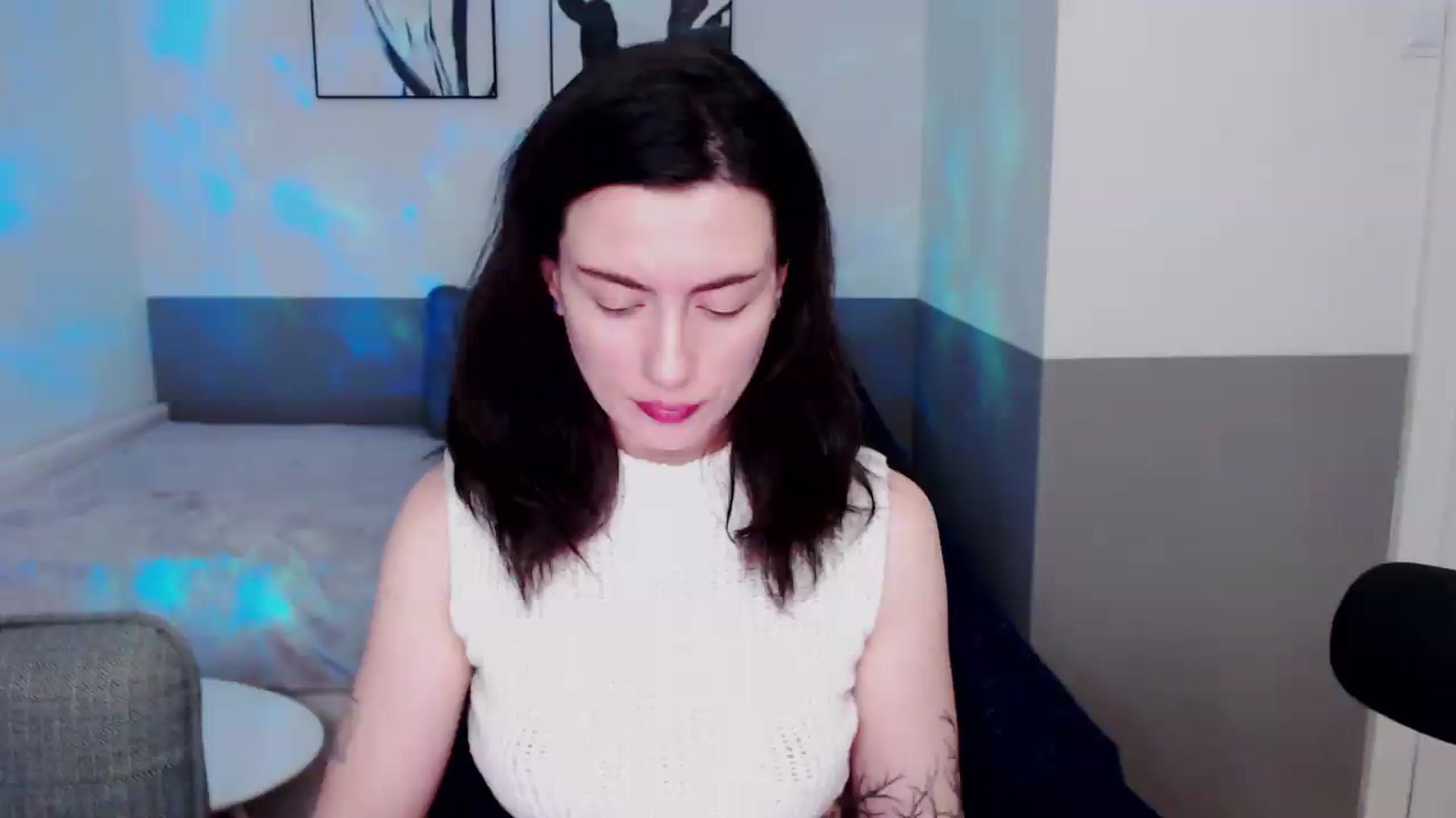 Gallery image thumbnail from HeyAriel's myfreecams stream on, 07/28/2026, 21:03 image 1 of 20