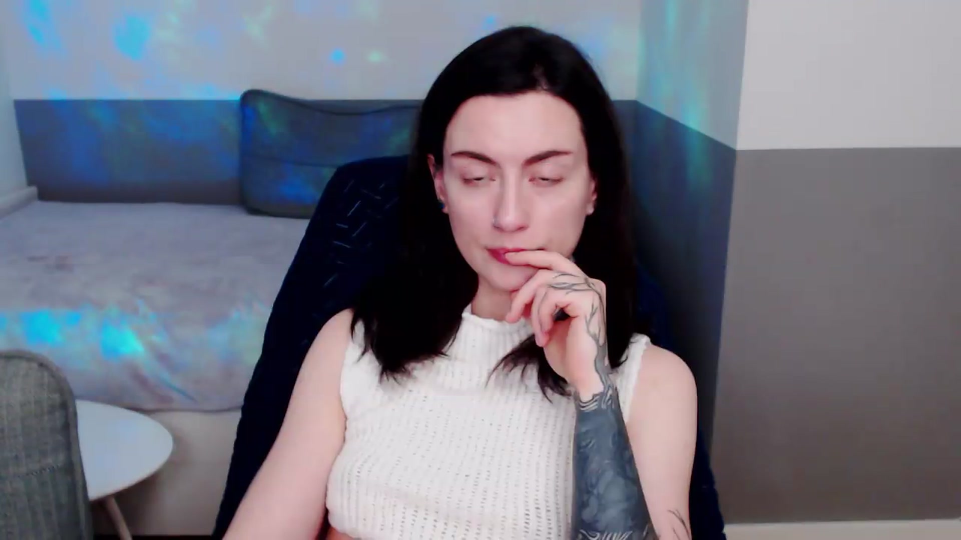 Gallery image thumbnail from HeyAriel's myfreecams stream on, 07/28/2026, 21:03 image 6 of 20