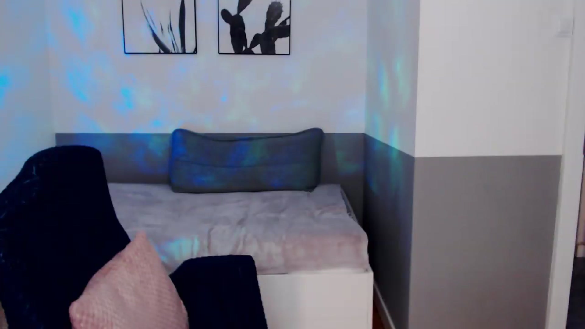 Gallery image thumbnail from HeyAriel's myfreecams stream on, 08/01/2026, 01:08 image 7 of 20