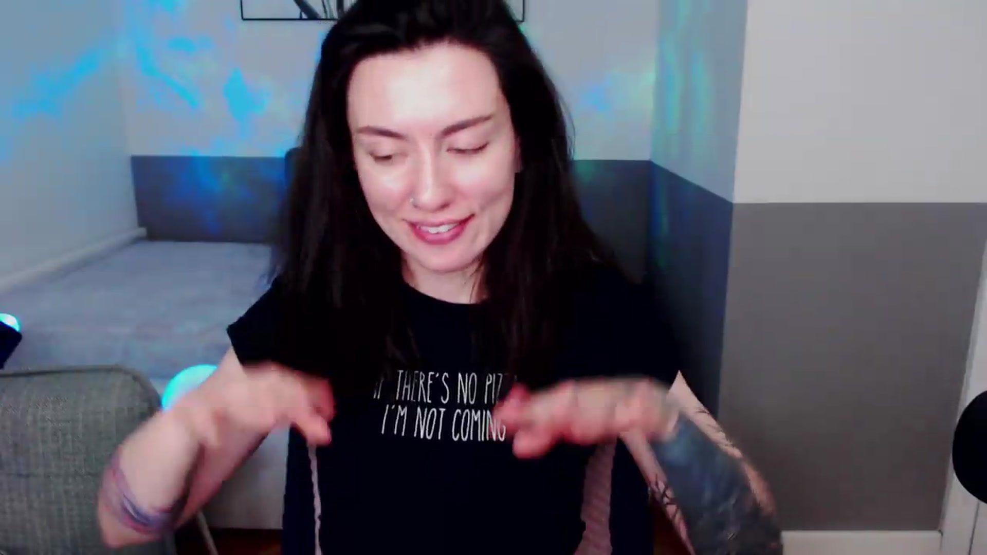 Gallery image thumbnail from HeyAriel's myfreecams stream on, 08/11/2026, 21:46 image 14 of 20