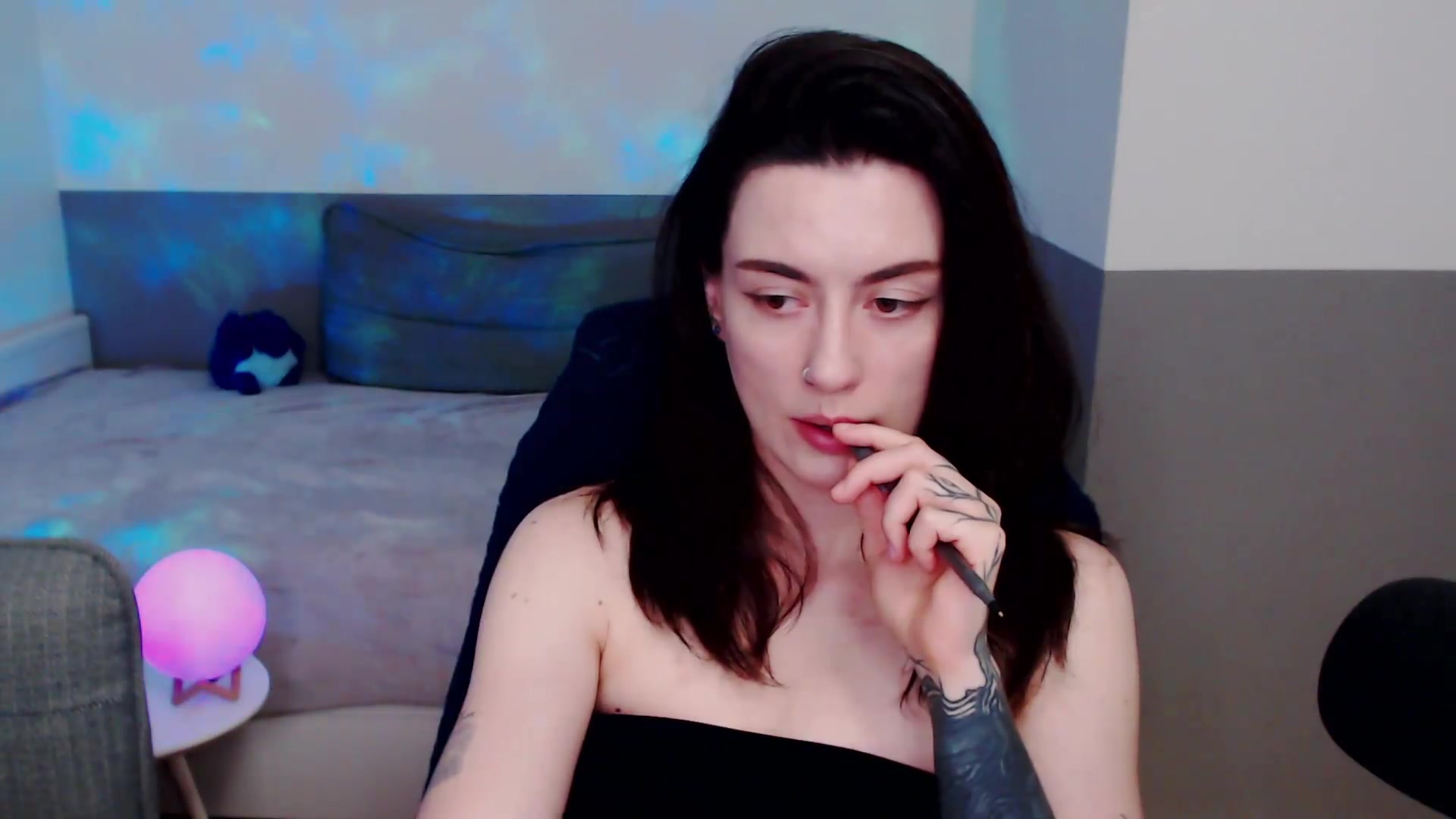Gallery image thumbnail from HeyAriel's myfreecams stream on, 08/23/2026, 20:44 image 13 of 20