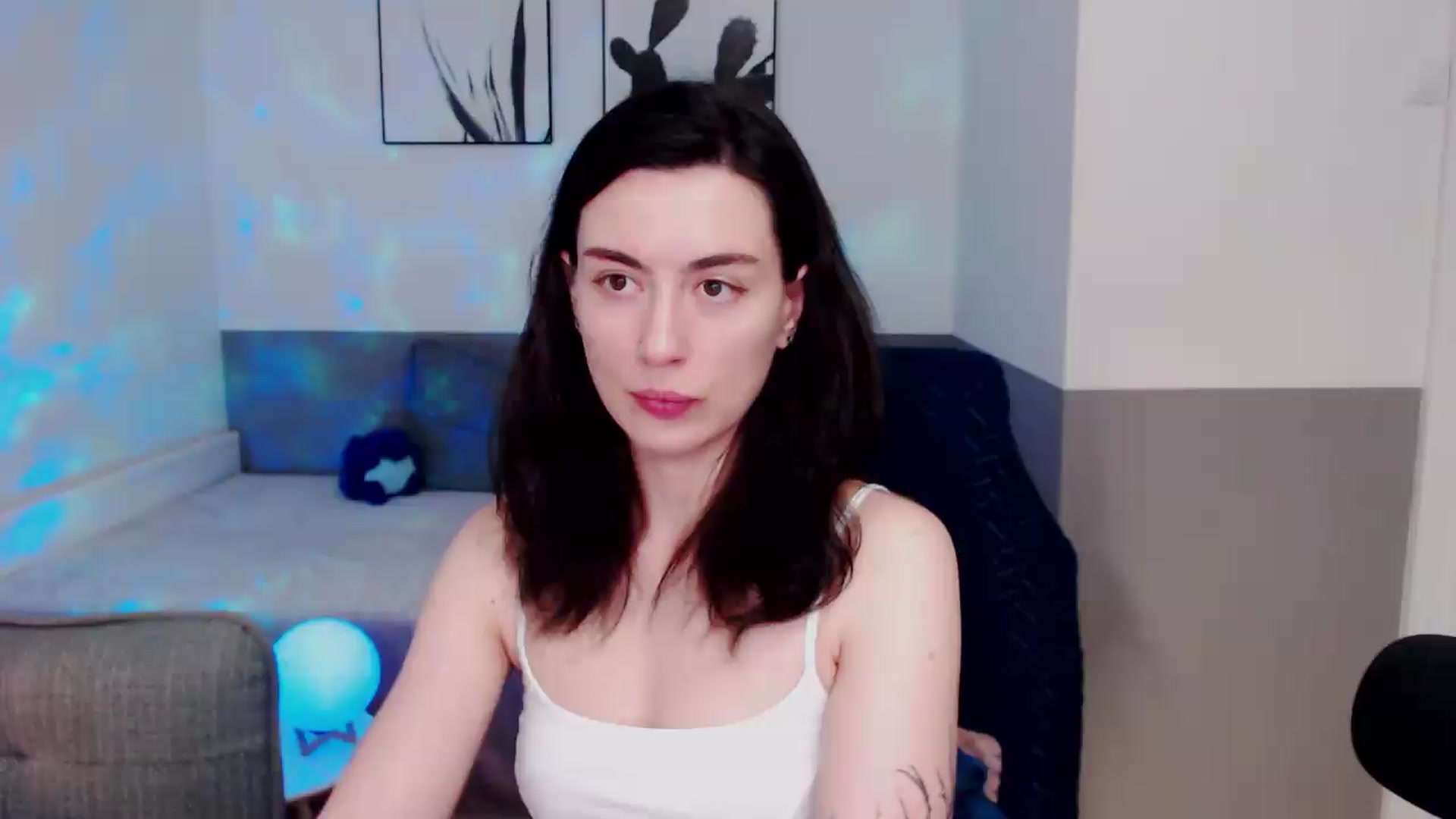 Gallery image thumbnail from HeyAriel's myfreecams stream on, 08/25/2026, 23:06 image 1 of 20
