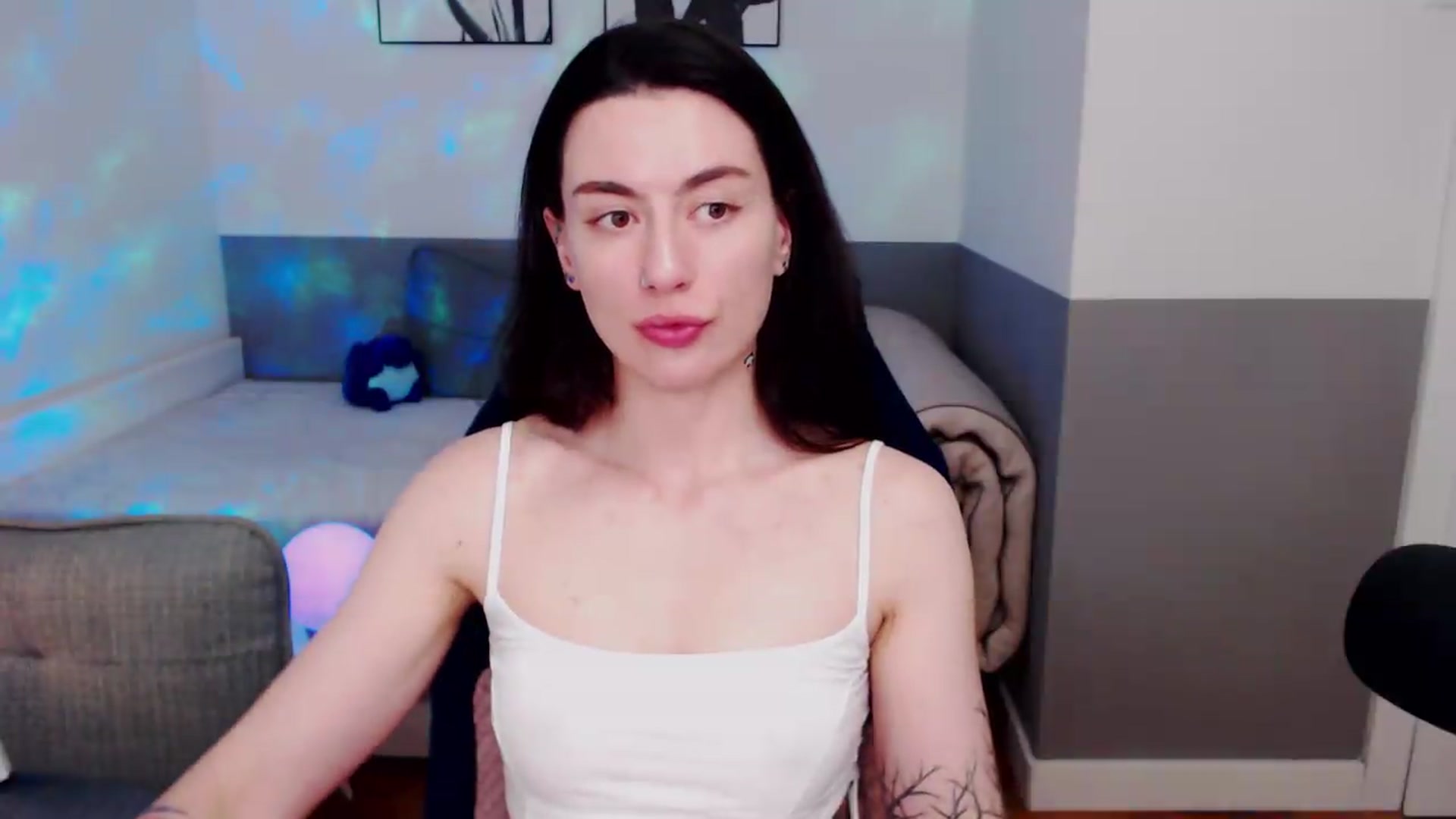 Gallery image thumbnail from HeyAriel's myfreecams stream on, 08/25/2026, 23:06 image 7 of 20