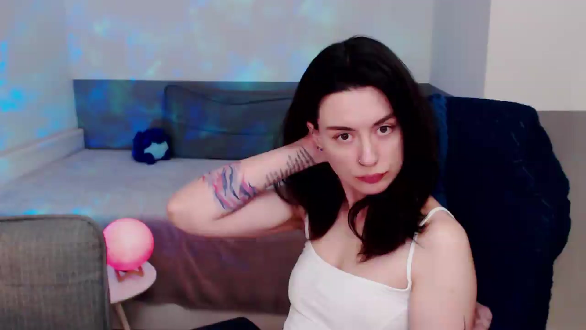 Gallery image thumbnail from HeyAriel's myfreecams stream on, 08/26/2026, 02:45 image 5 of 20