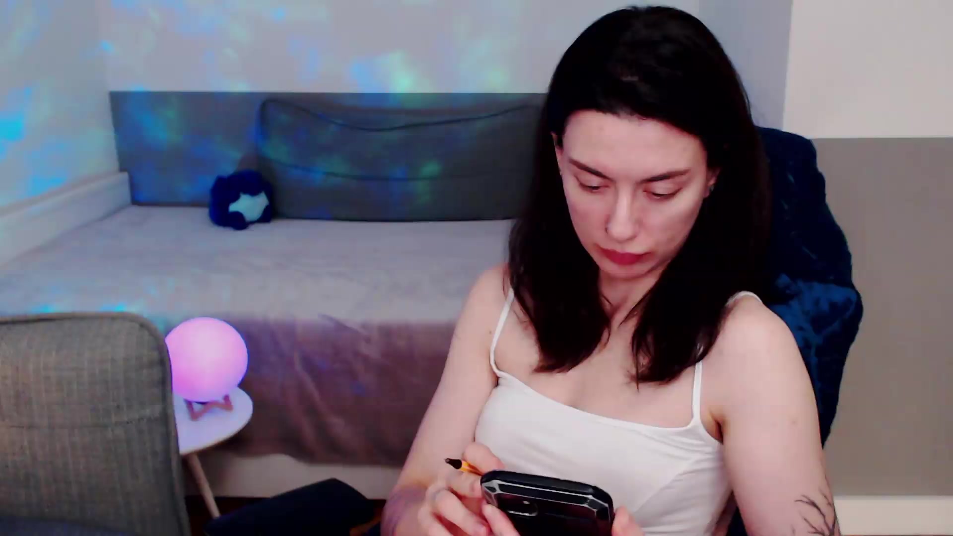 Gallery image thumbnail from HeyAriel's myfreecams stream on, 08/26/2026, 02:45 image 14 of 20